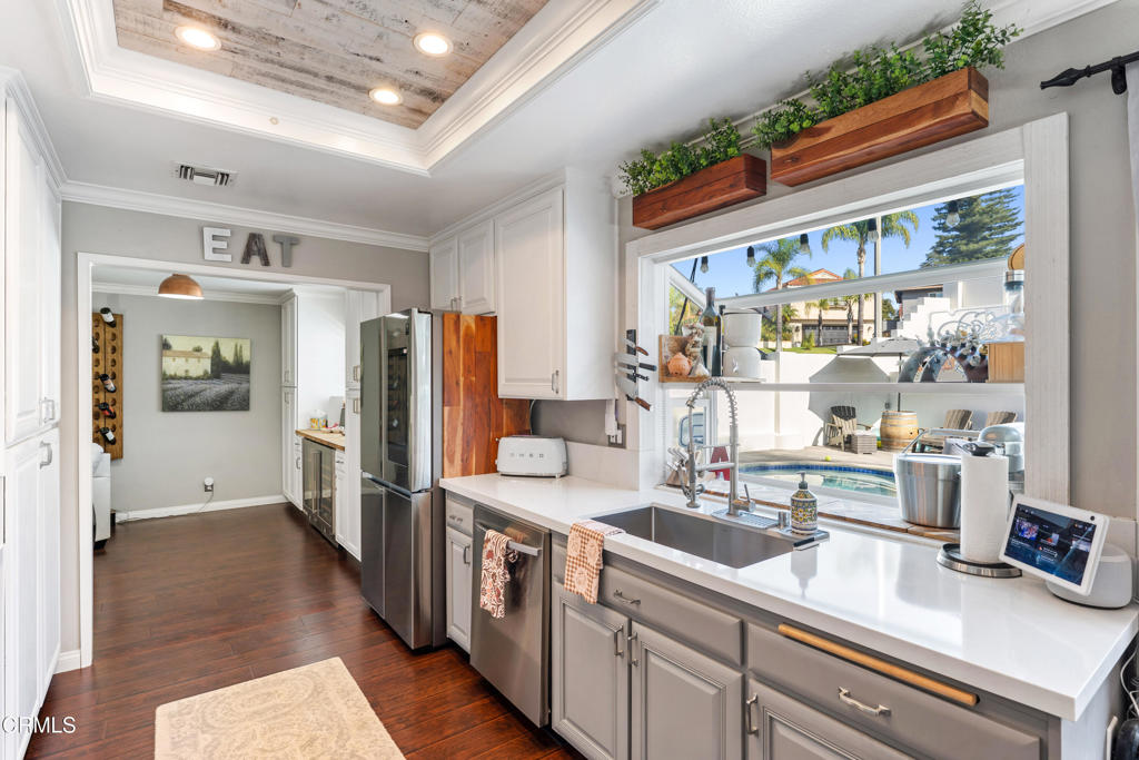 Newbury Park, California, 91320, United States, 4 Bedrooms Bedrooms, ,3 BathroomsBathrooms,Residential,For Sale,1987357