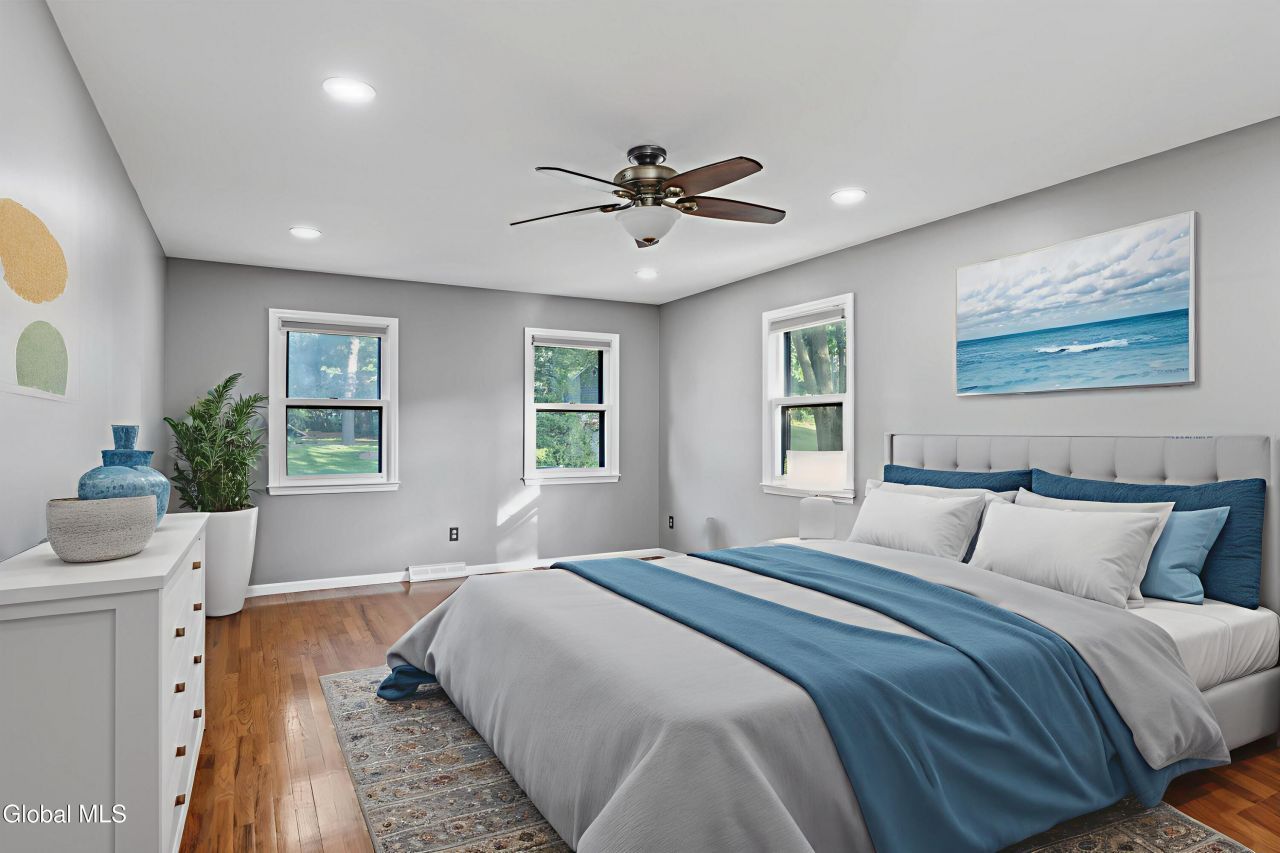 Niskayuna, New York, 12309, United States, 6 Bedrooms Bedrooms, ,4 BathroomsBathrooms,Residential,For Sale,1906999