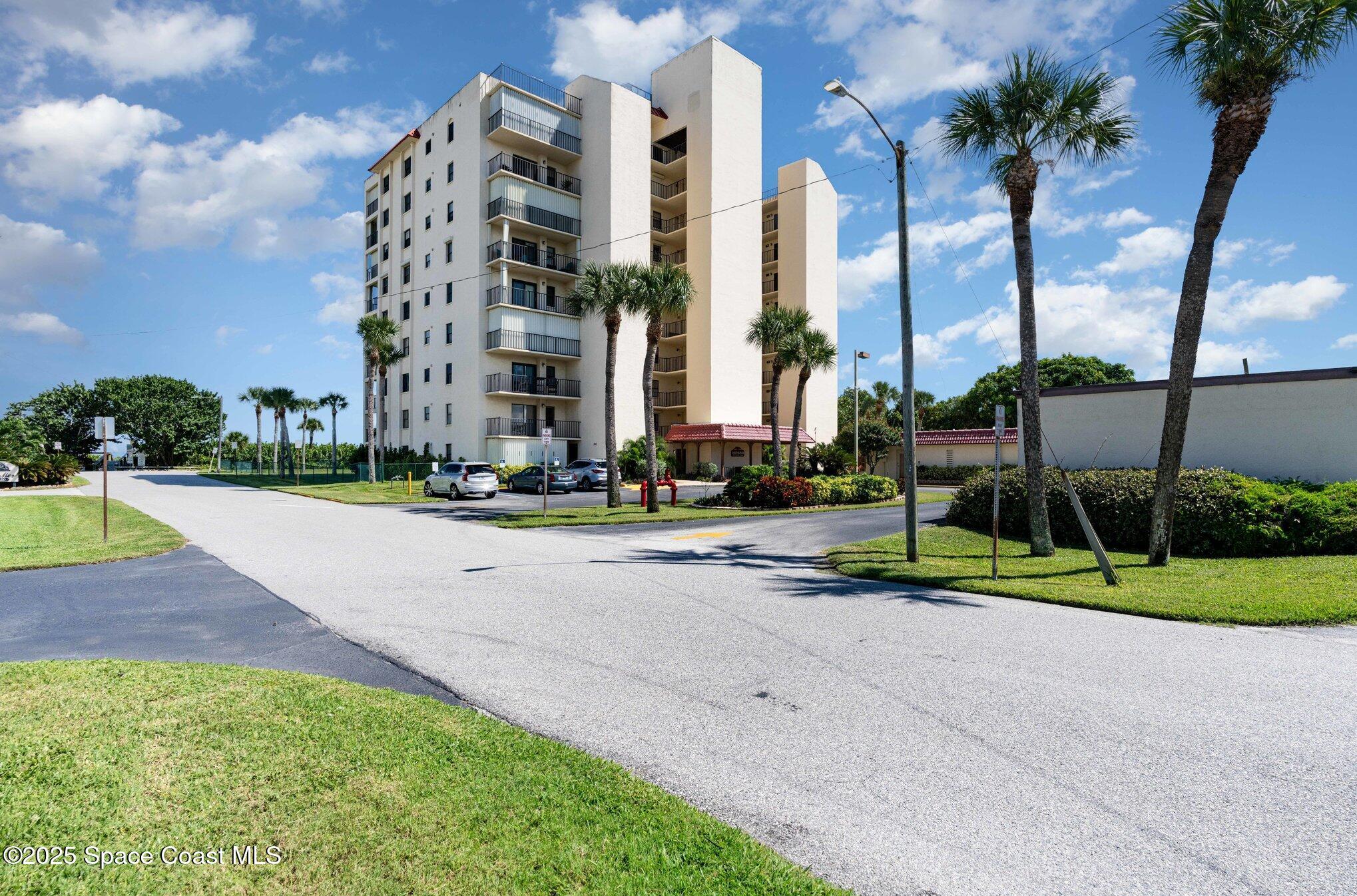 Cocoa Beach, Florida, 32931, United States, 3 Bedrooms Bedrooms, ,2 BathroomsBathrooms,Residential,For Sale,1974236