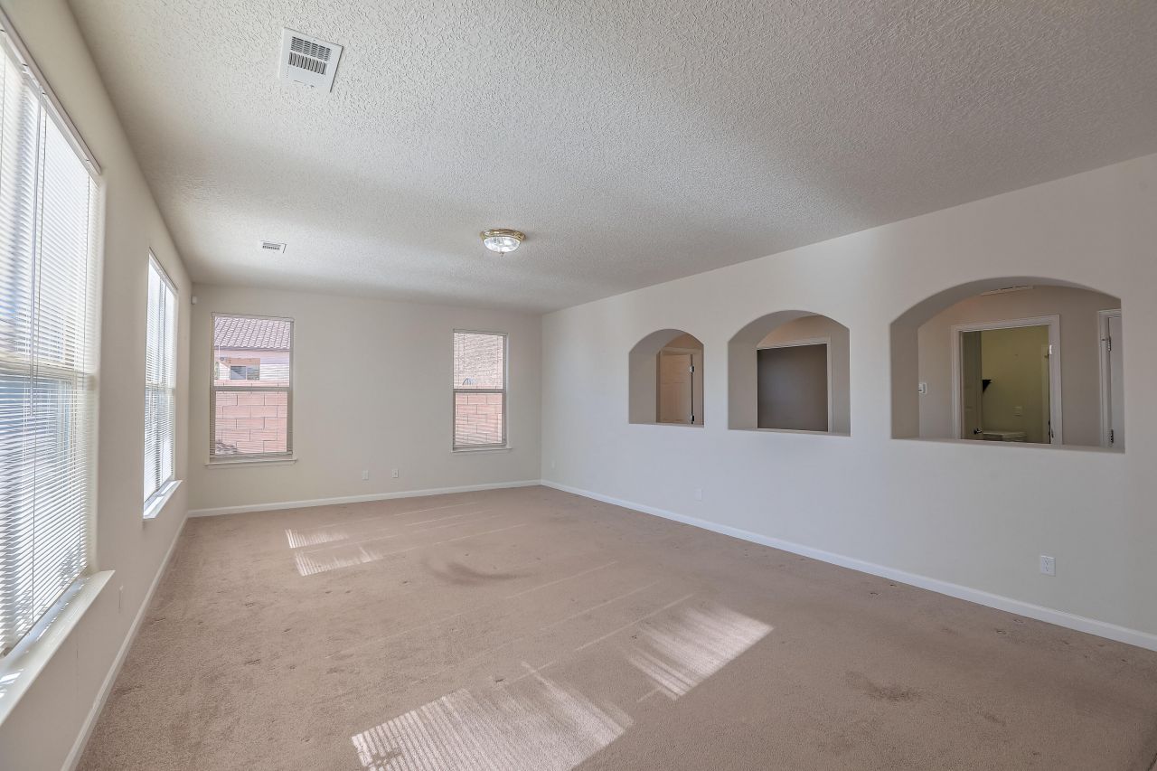 Rio Rancho, New Mexico, 87124, United States, 4 Bedrooms Bedrooms, ,3 BathroomsBathrooms,Residential,For Sale,1987621