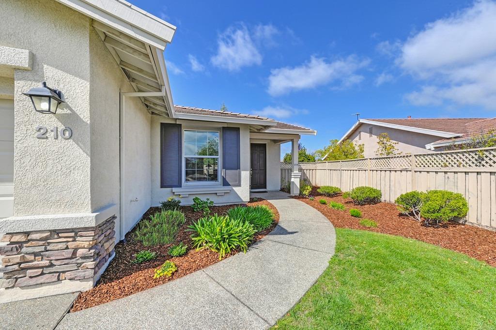 Lincoln, California, 95648, United States, 2 Bedrooms Bedrooms, ,2 BathroomsBathrooms,Residential,For Sale,1957407