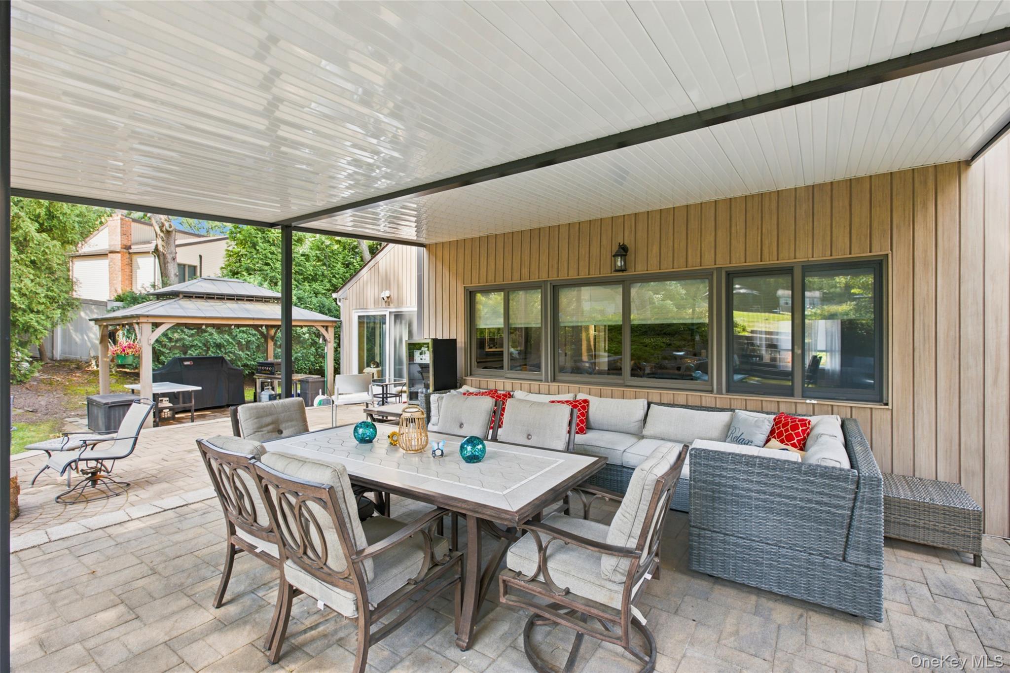  17 Lower Road, Smithtown, NY, 11787 - 物件實景