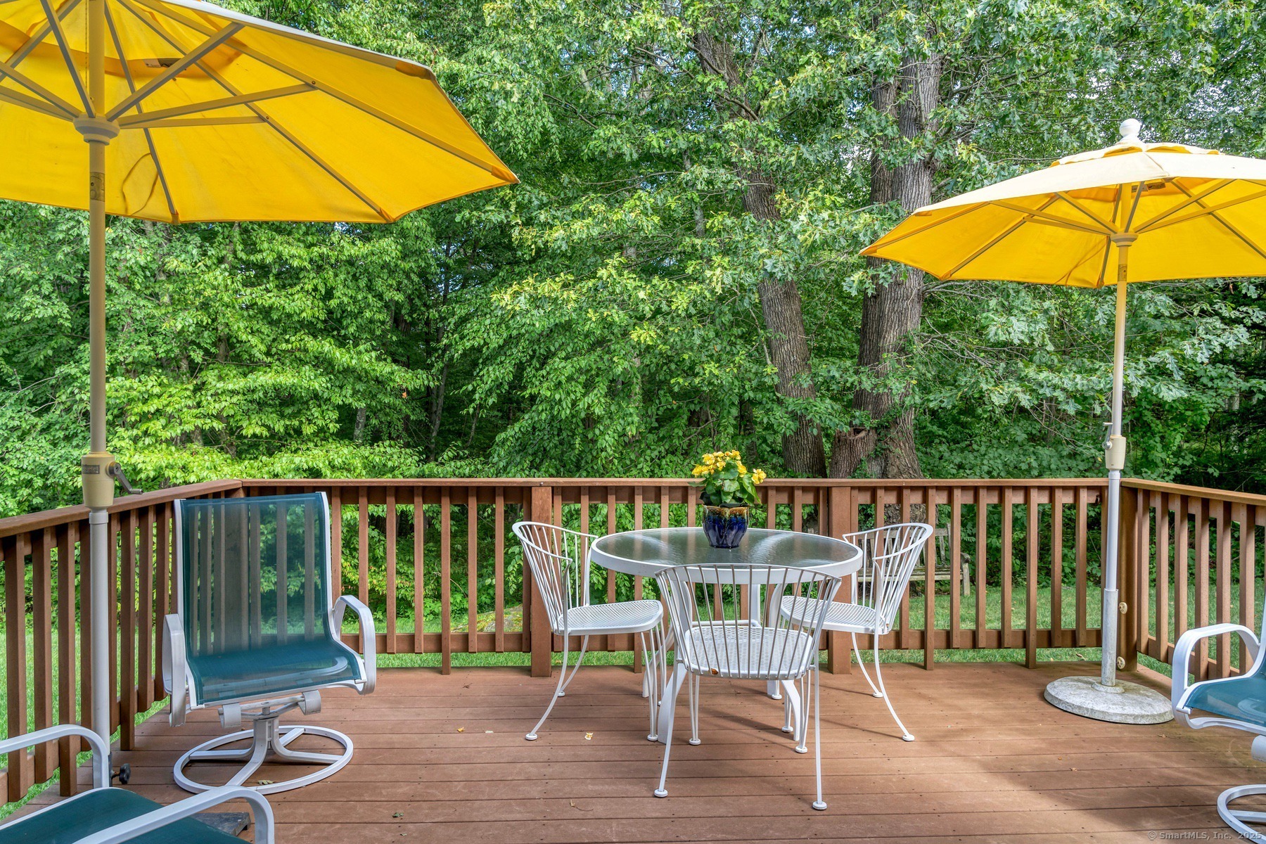 Ridgefield, Connecticut, 06877, United States, 2 Bedrooms Bedrooms, ,3 BathroomsBathrooms,Residential,For Sale,1940449
