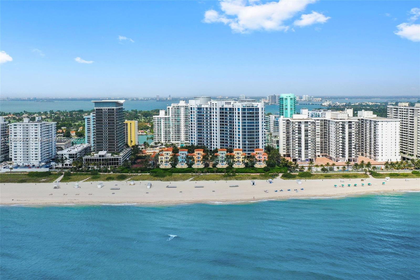 Miami Beach, Florida, 33140, United States, 3 Bedrooms Bedrooms, ,4 BathroomsBathrooms,Residential,For Sale,1934694