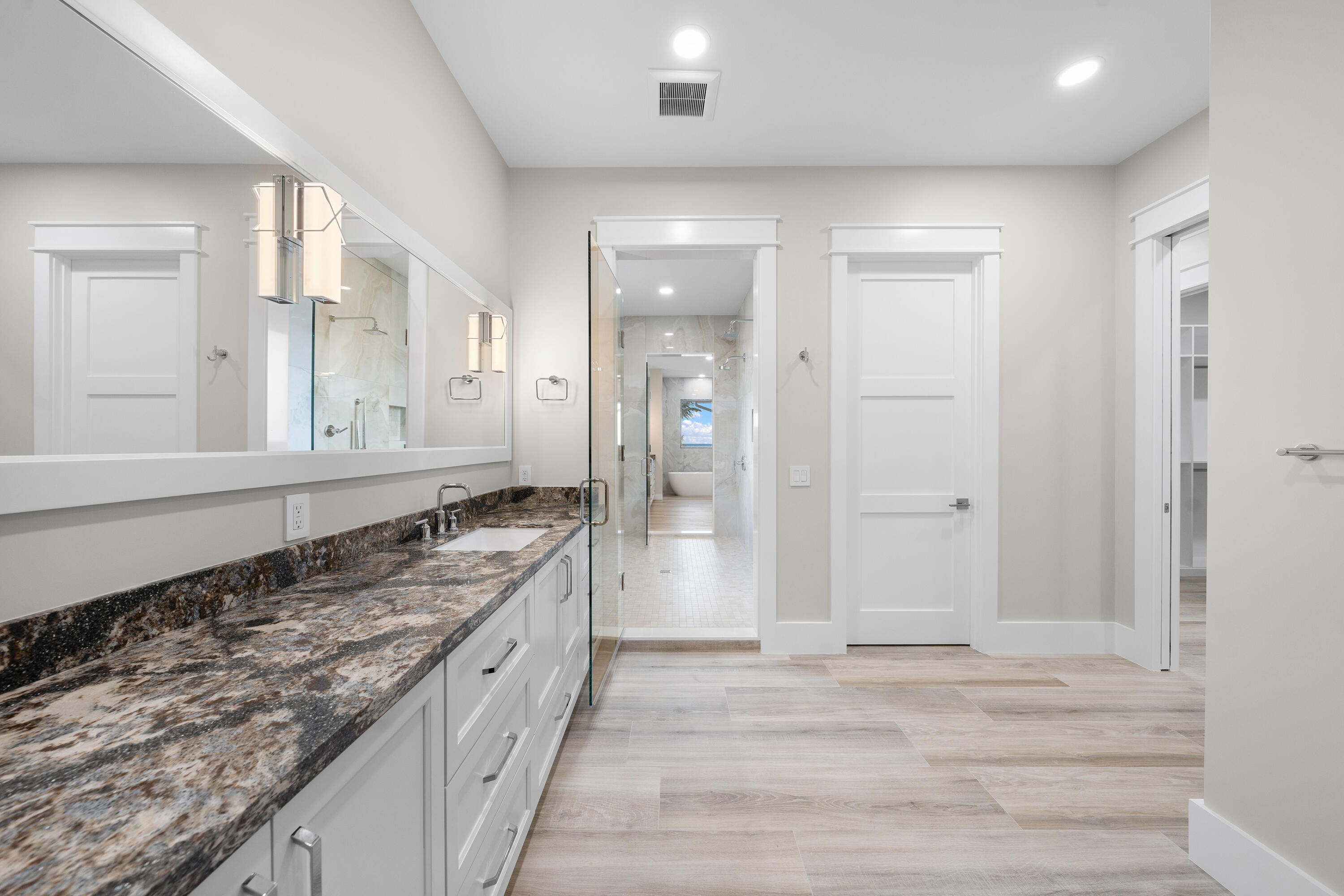 ISLAMORADA, Florida, 33036, United States, 6 Bedrooms Bedrooms, ,9 BathroomsBathrooms,Residential,For Sale,1903587