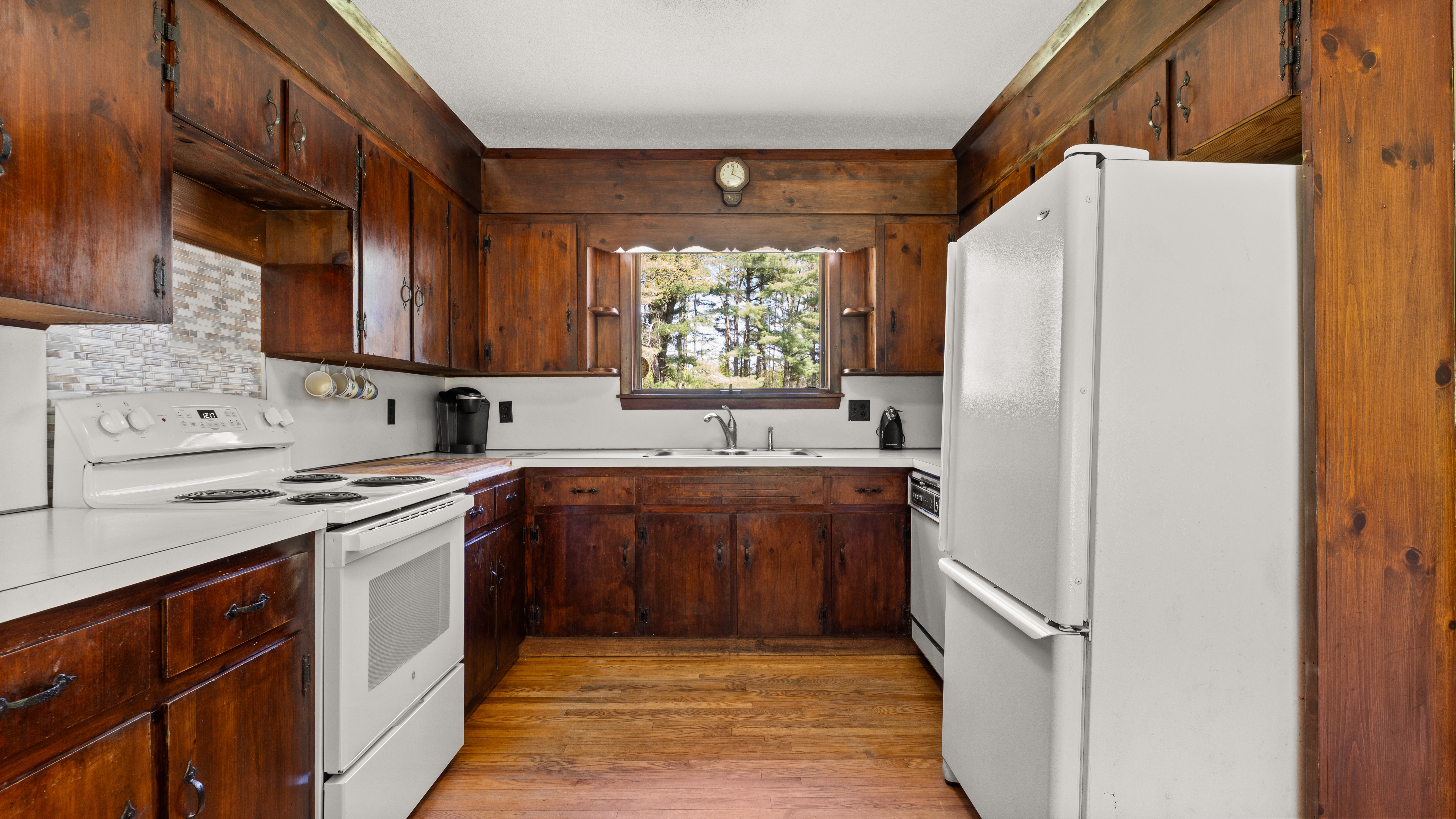  Secluded Lenox Acreage – Privacy, Character, & Minutes to Downtown - 物件實景