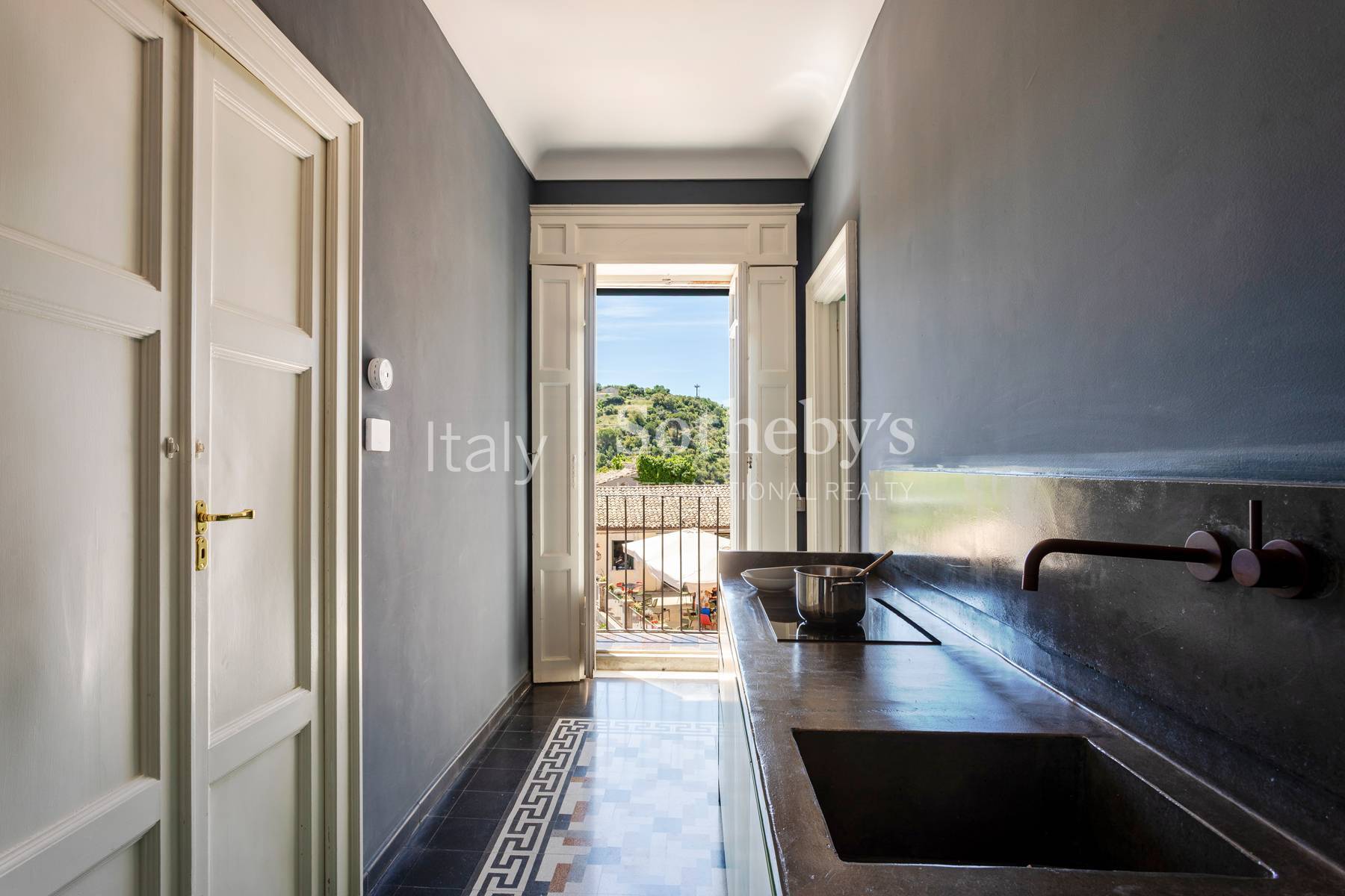  Prestigious residence with terraces in the heart of Ragusa Ibla - 物件實景