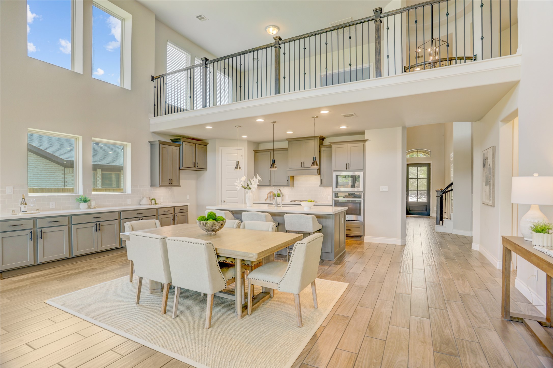  6907 Pondhawk Drive - 物件實景