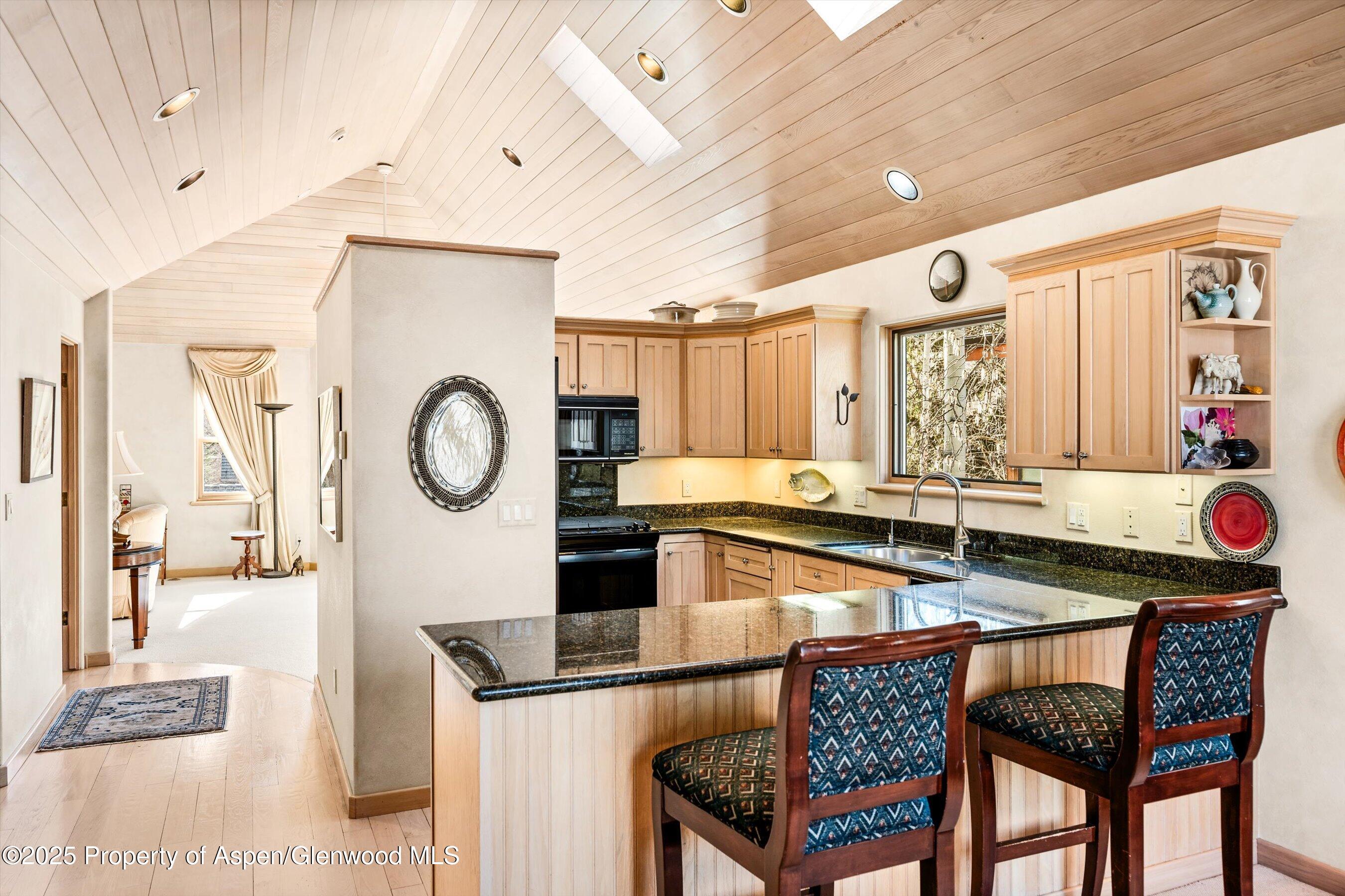 Aspen, Colorado, 81611, United States, 3 Bedrooms Bedrooms, ,4 BathroomsBathrooms,Residential,For Sale,1779623