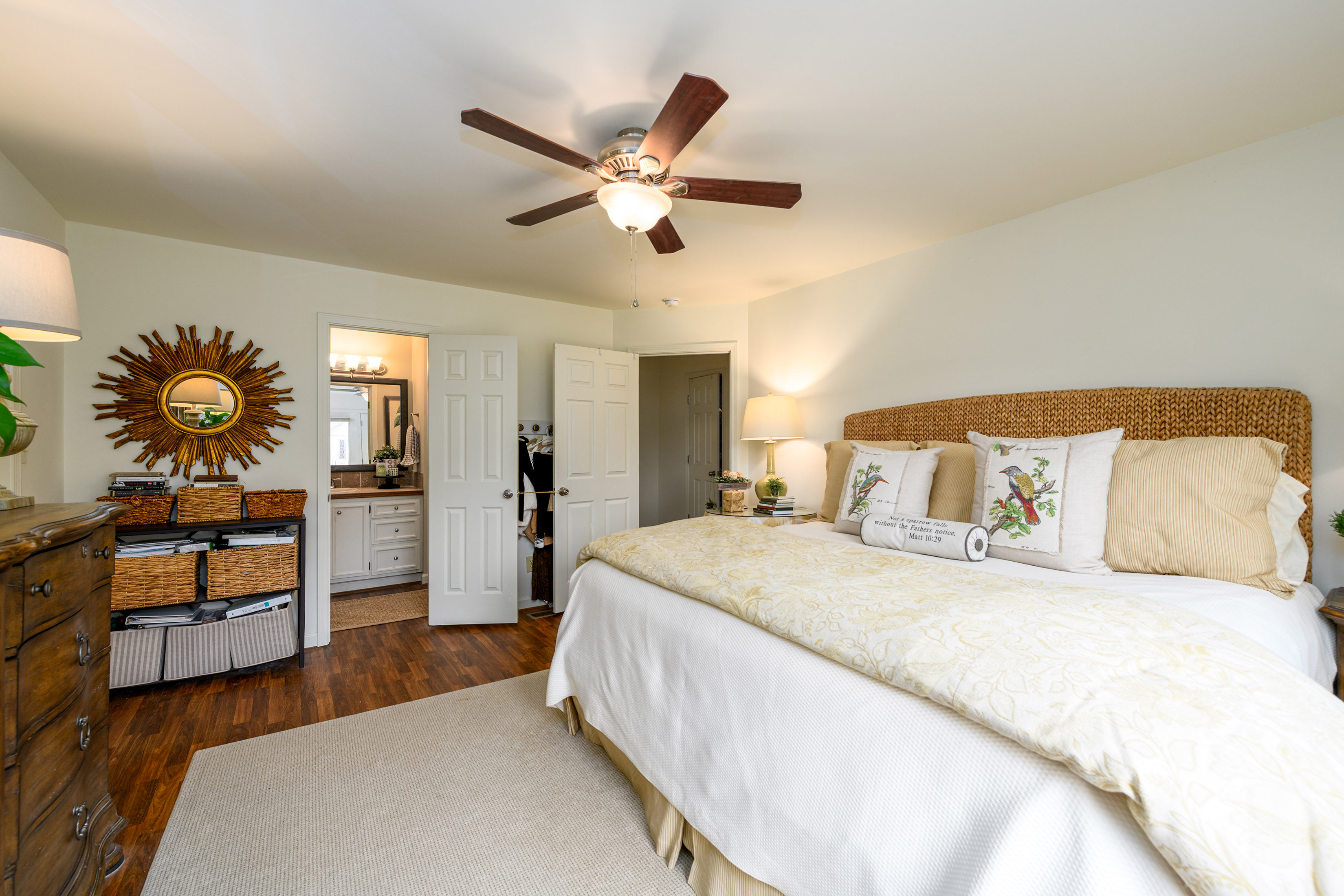  Lakefront Estate with Private Dock, Guest Home and Pool - 物件實景