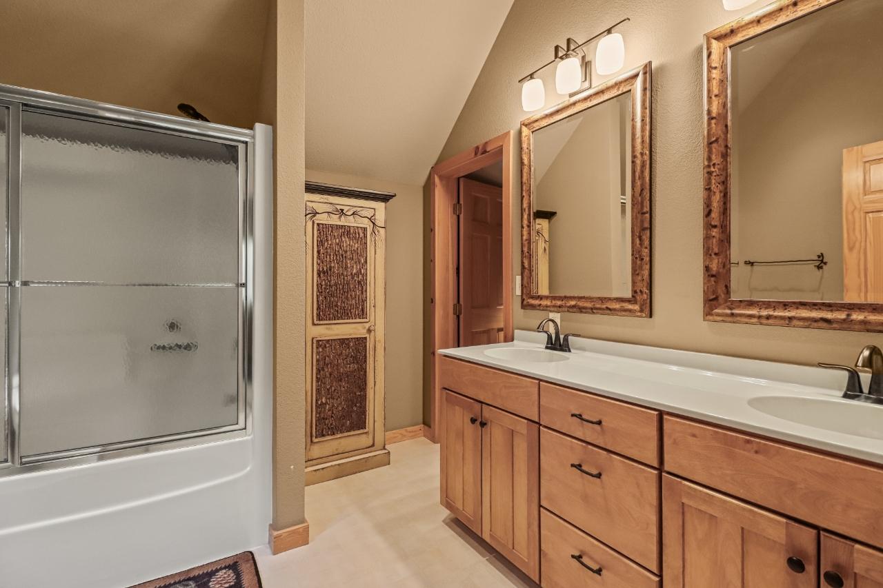 Phelps, Wisconsin, 54554, United States, 5 Bedrooms Bedrooms, ,3 BathroomsBathrooms,Residential,For Sale,1825799
