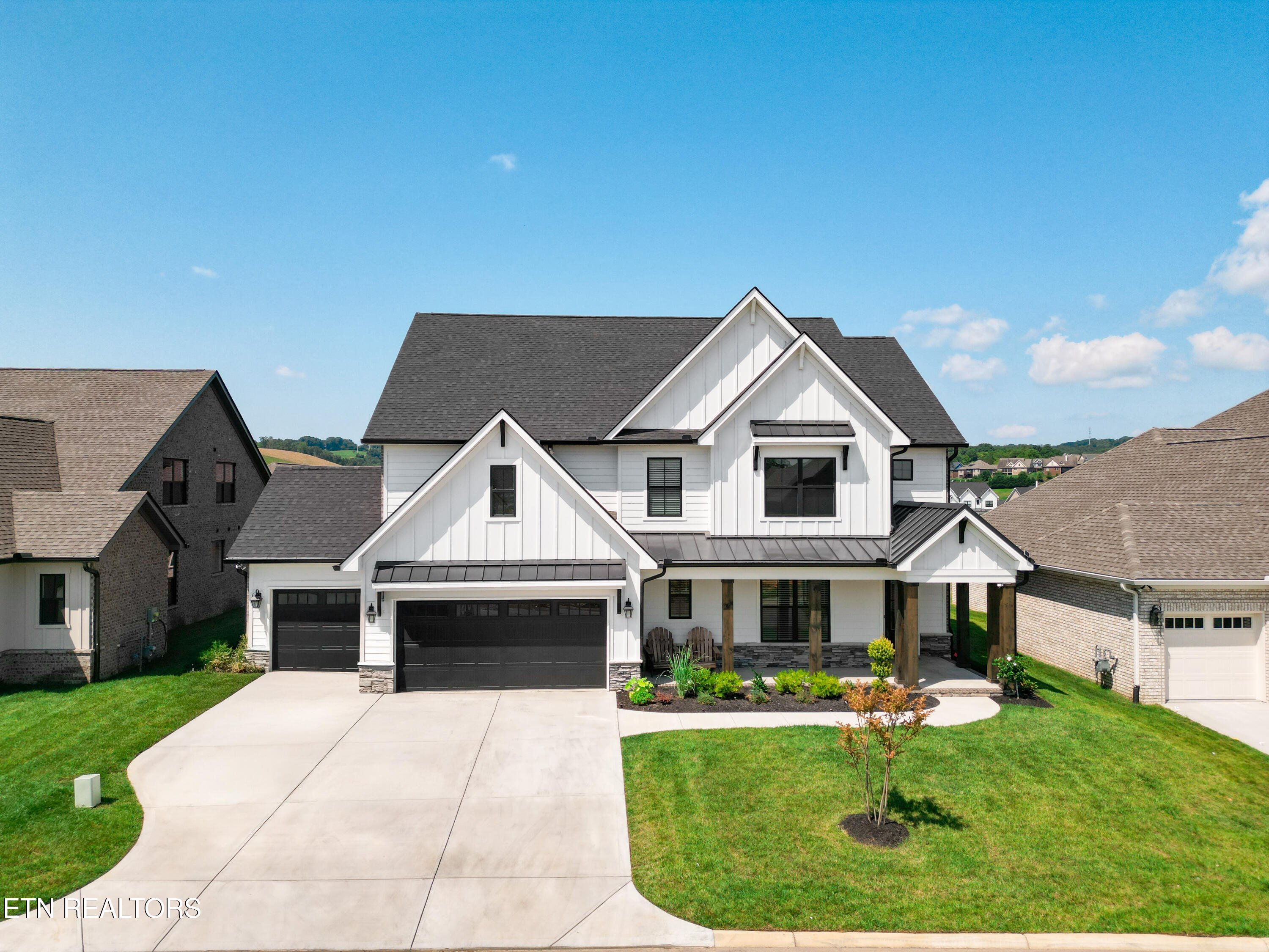 Knoxville, Tennessee, 37932, United States, 5 Bedrooms Bedrooms, ,4 BathroomsBathrooms,Residential,For Sale,2038881
