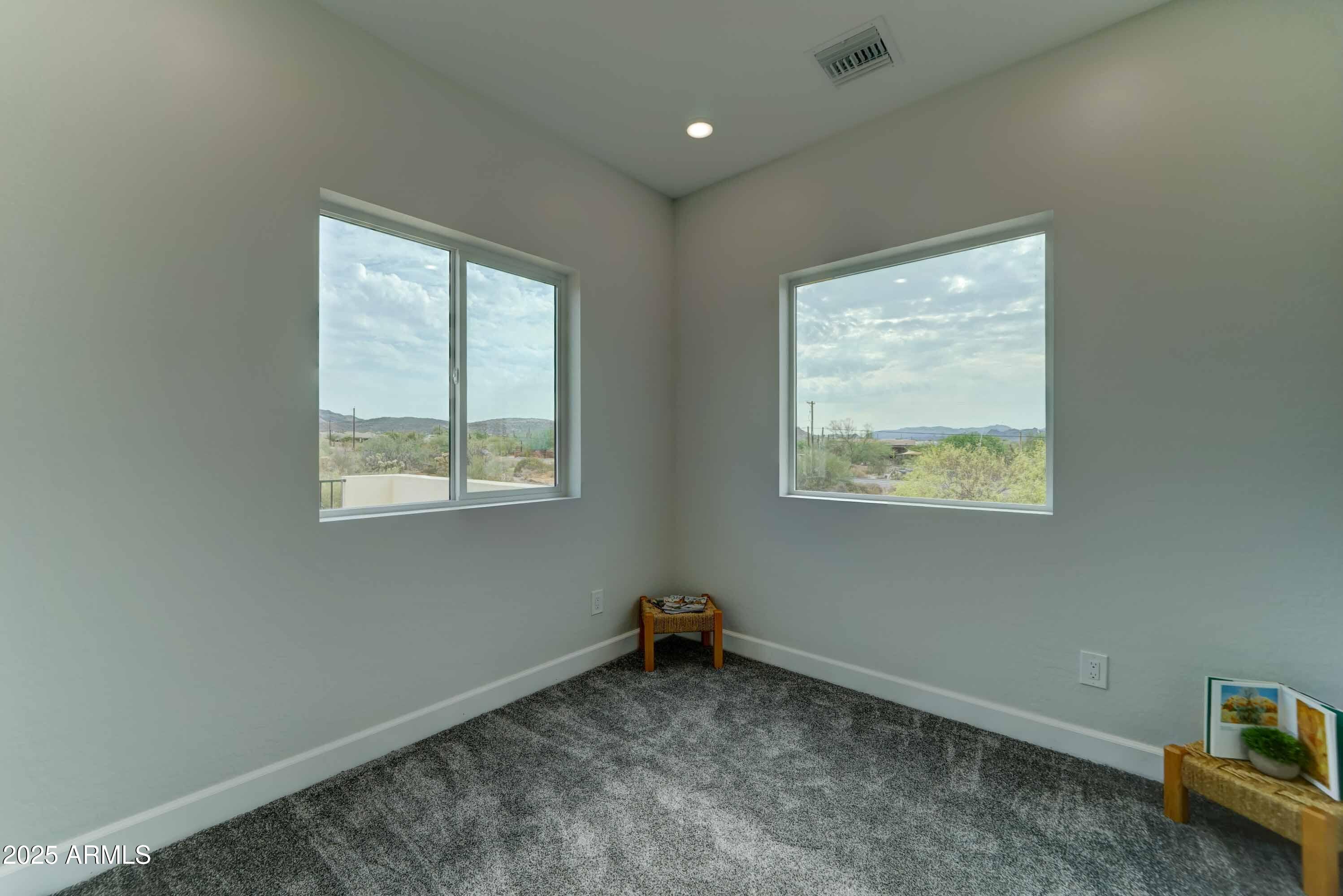 Apache Junction, Arizona, 85119, United States, 3 Bedrooms Bedrooms, ,Residential,For Sale,1917625