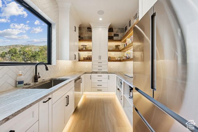 Draper, Utah, 84020, United States, 8 Bedrooms Bedrooms, ,7 BathroomsBathrooms,Residential,For Sale,1978413