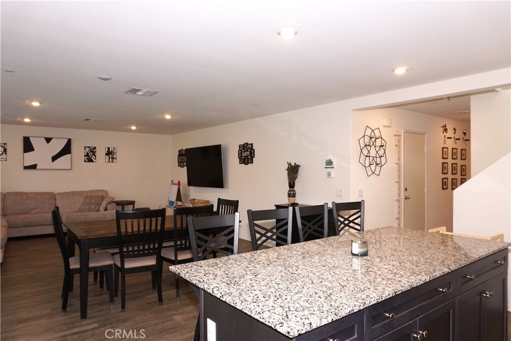 Hemet, California, 92543, United States, 5 Bedrooms Bedrooms, ,3 BathroomsBathrooms,Residential,For Sale,1826909