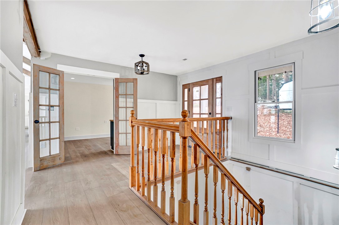 Seneca, South Carolina, 29672, United States, 6 Bedrooms Bedrooms, ,5 BathroomsBathrooms,Residential,For Sale,2002208