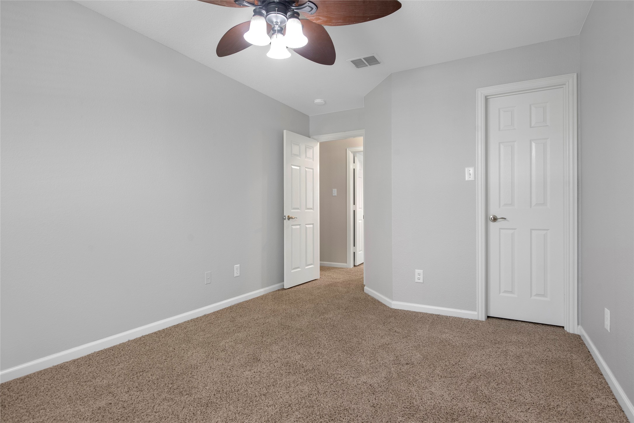 Prosper, Texas, 75078, United States, 5 Bedrooms Bedrooms, ,4 BathroomsBathrooms,Residential,For Sale,1827849