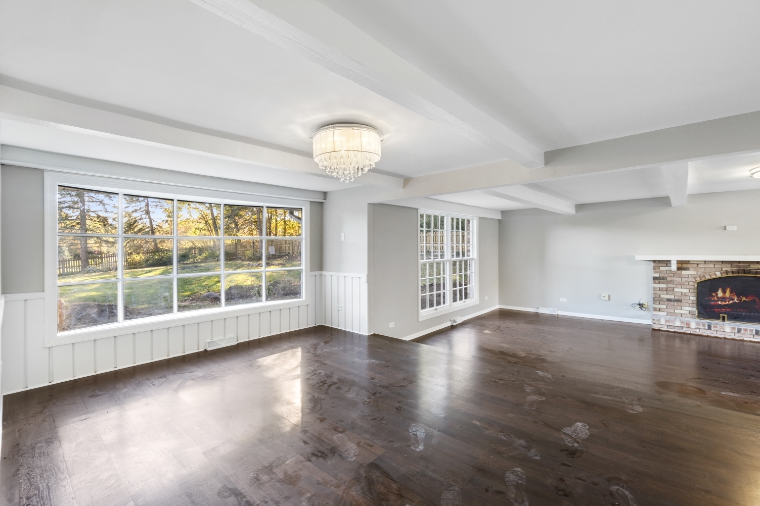 Winthrop Harbor, Illinois, 60096, United States, 5 Bedrooms Bedrooms, ,4 BathroomsBathrooms,Residential,For Sale,2005898