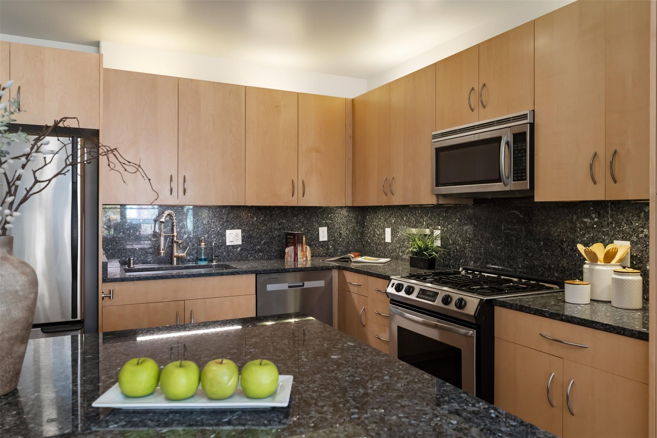 Santa Fe, New Mexico, 87505, United States, 2 Bedrooms Bedrooms, ,2 BathroomsBathrooms,Residential,For Sale,1994705