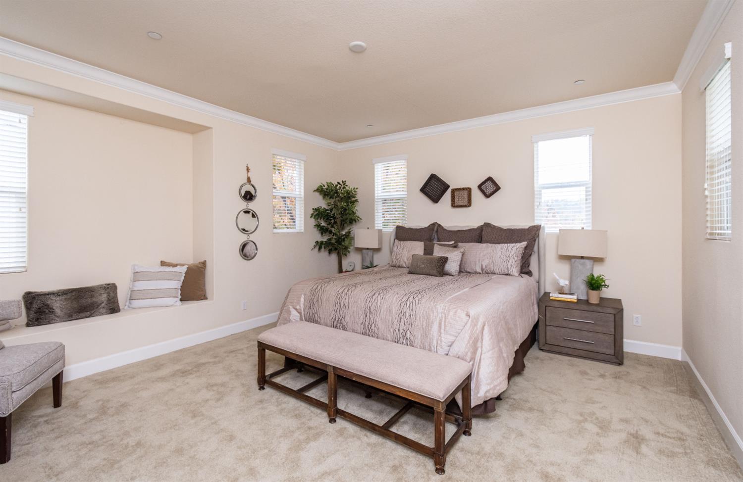 Folsom, California, 95630, United States, 4 Bedrooms Bedrooms, ,3 BathroomsBathrooms,Residential,For Sale,2000807