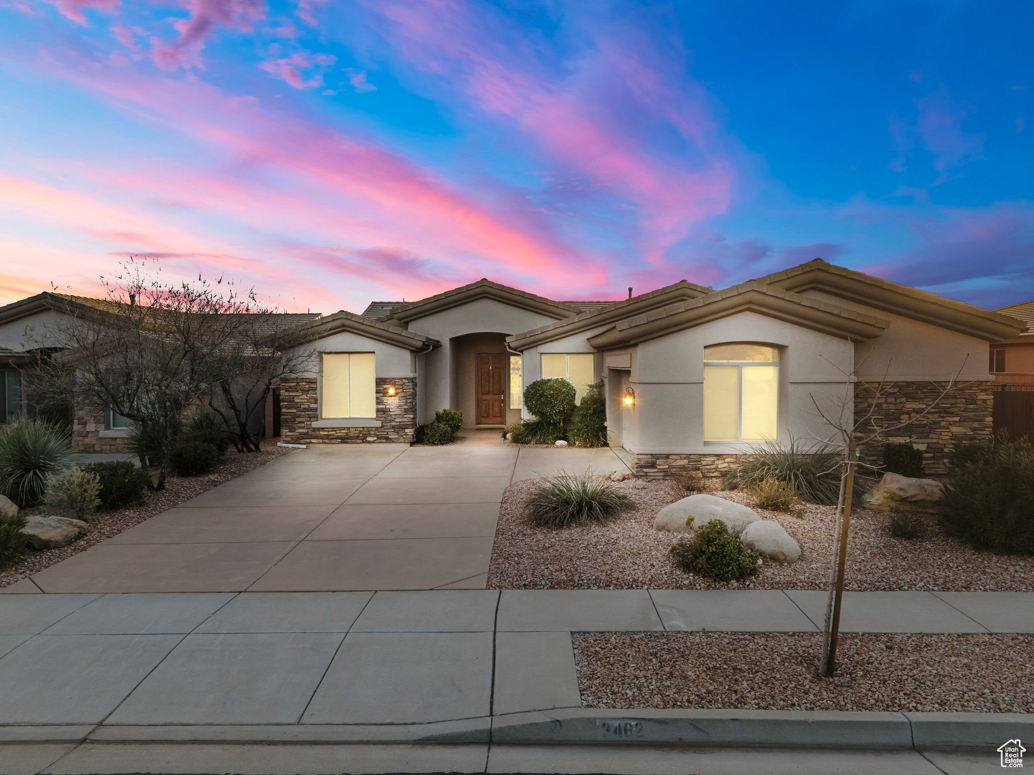Washington, Utah, 84780, United States, 4 Bedrooms Bedrooms, ,3 BathroomsBathrooms,Residential,For Sale,1696576