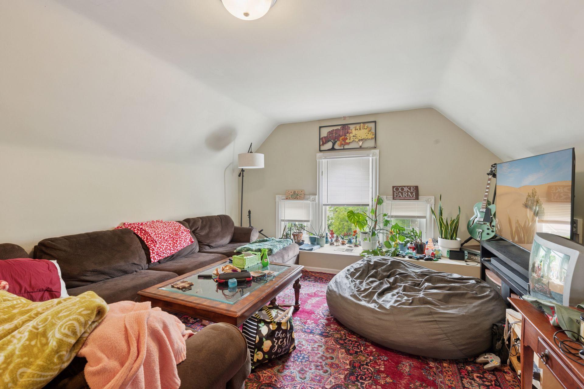 Minneapolis, Minnesota, 55408, United States, ,Residential,For Sale,1821606