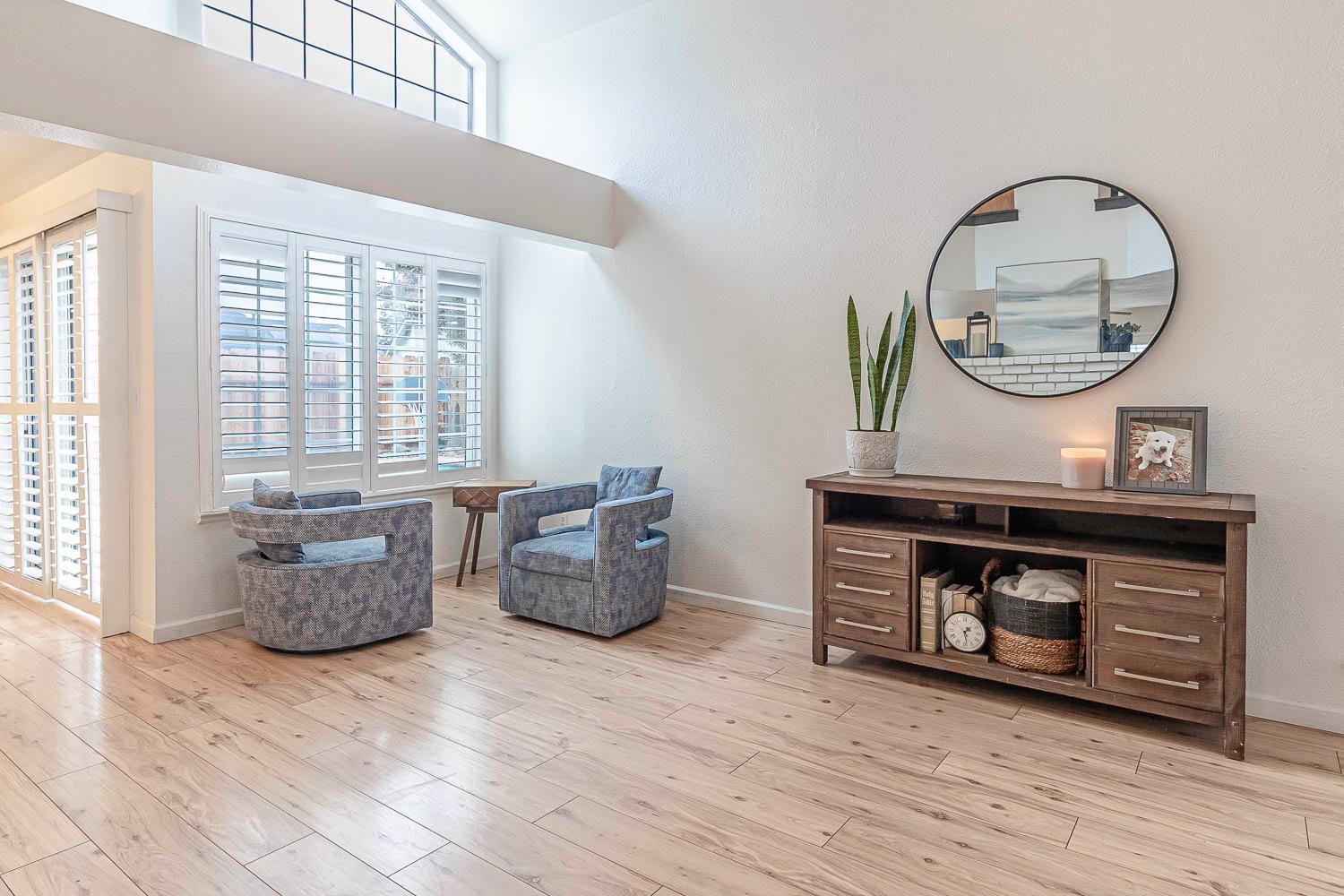 Oakdale, California, 95361, United States, 3 Bedrooms Bedrooms, ,3 BathroomsBathrooms,Residential,For Sale,1998685