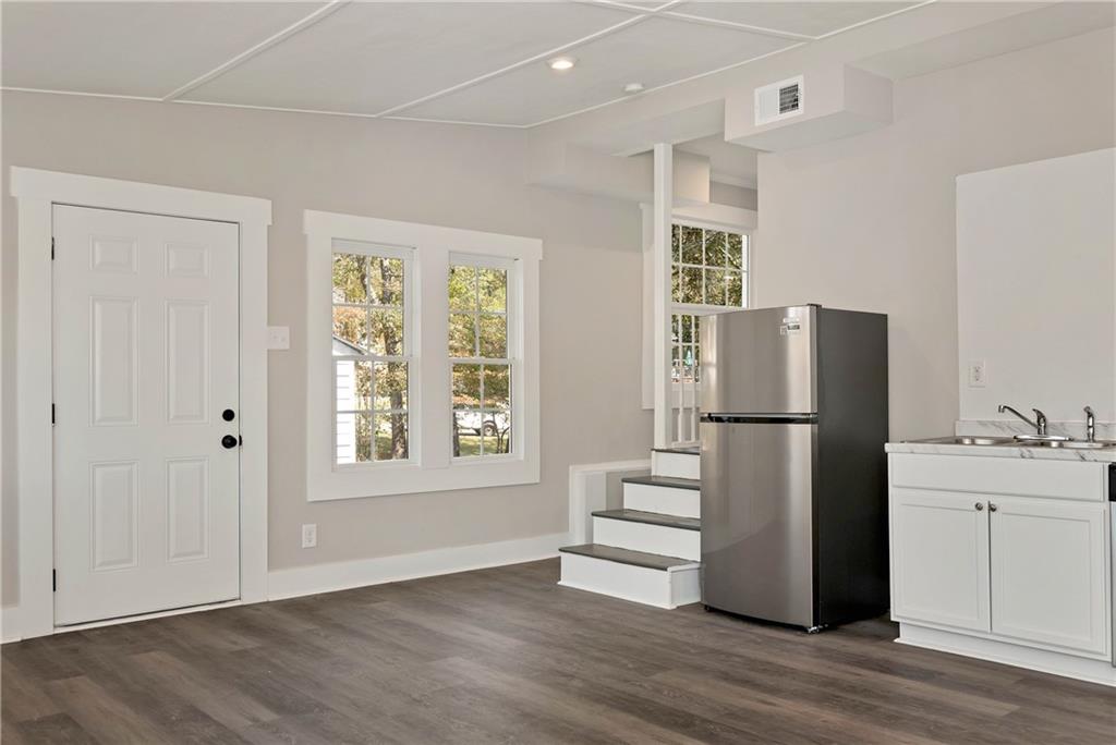 Dawsonville, Georgia, 30534, United States, 2 Bedrooms Bedrooms, ,2 BathroomsBathrooms,Residential,For Sale,1991026