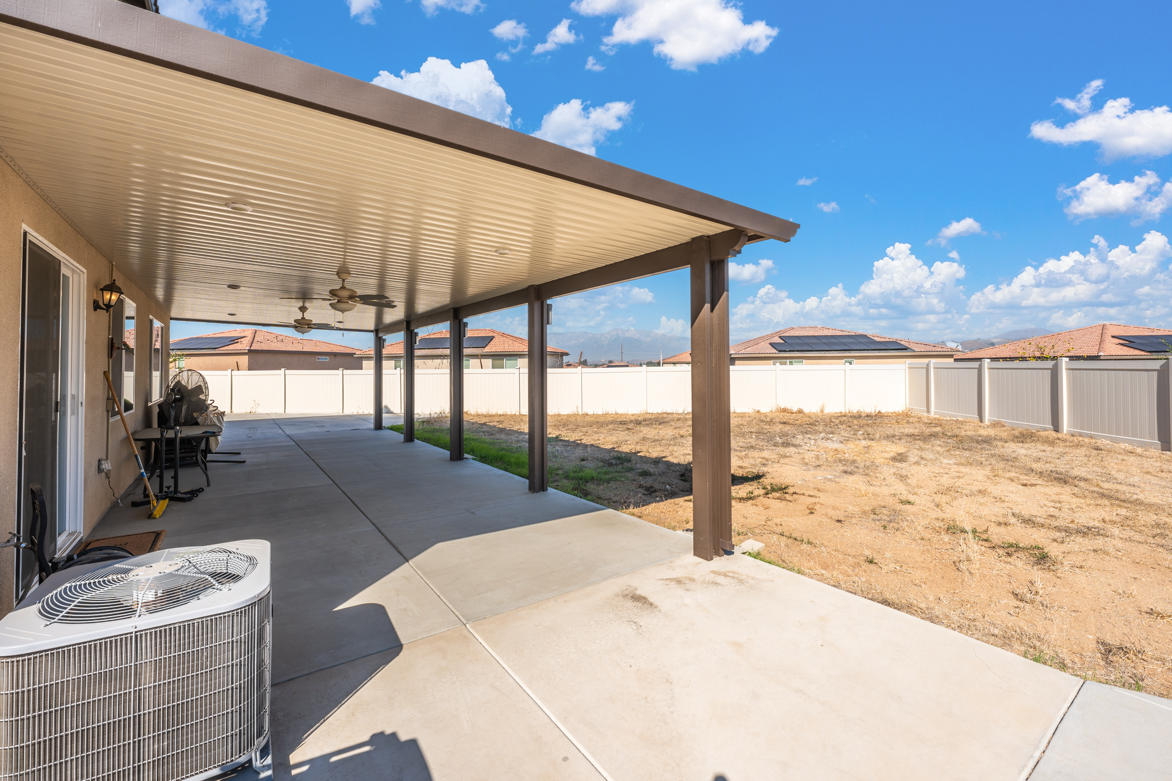 Riverside, California, 92503, United States, 5 Bedrooms Bedrooms, ,3 BathroomsBathrooms,Residential,For Sale,1989853