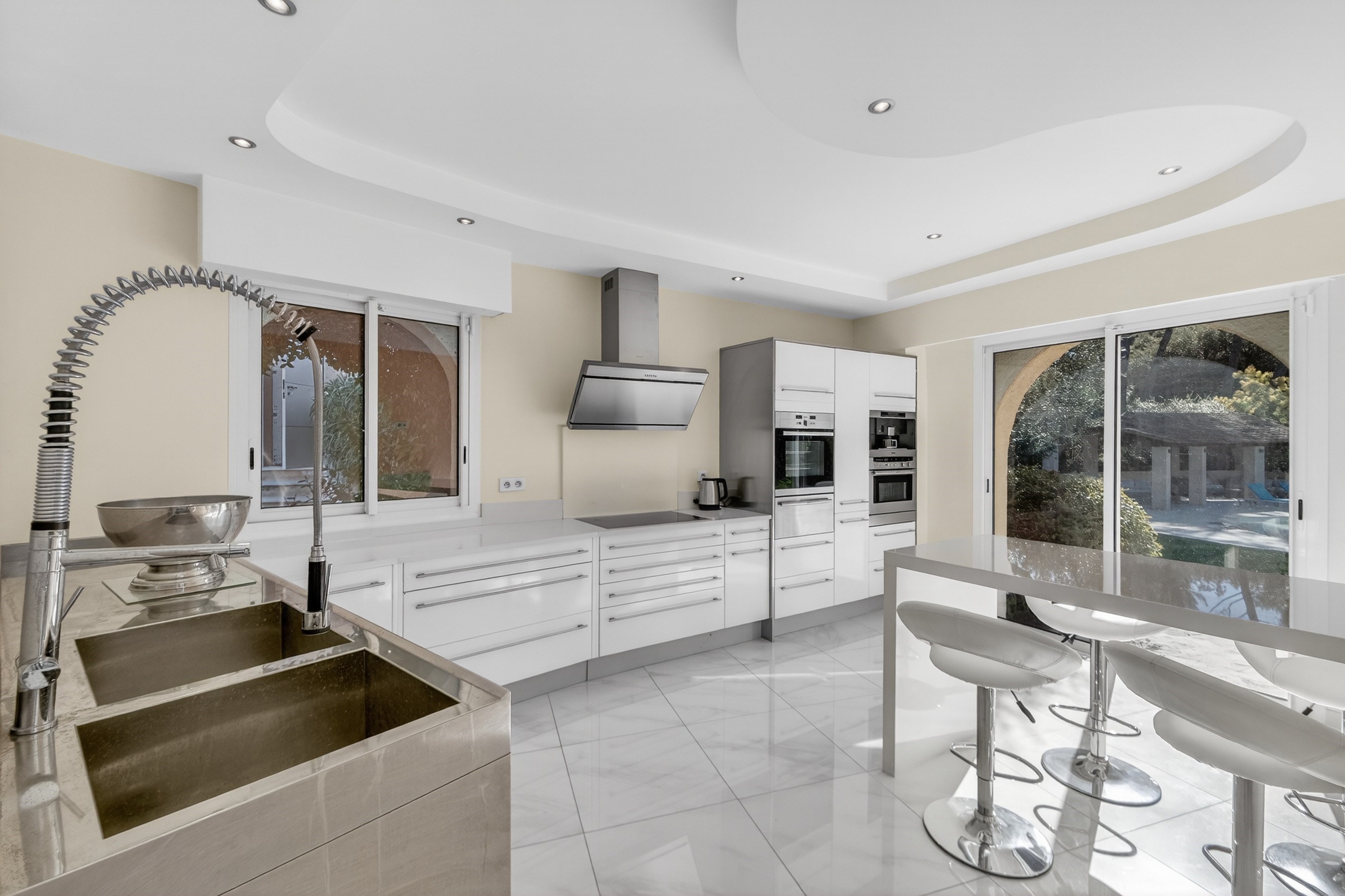  Mouans-Sartoux near Cannes, Couëlle style bastide with pool and valley views - 物件實景