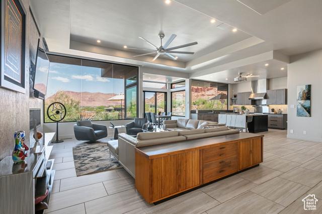 St. George, Utah, 84770, United States, 4 Bedrooms Bedrooms, ,4 BathroomsBathrooms,Residential,For Sale,1982839