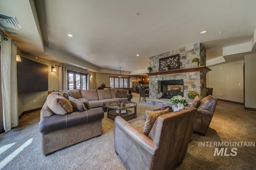 McCall, Idaho, 83638, United States, 2 Bedrooms Bedrooms, ,2 BathroomsBathrooms,Residential,For Sale,1979037