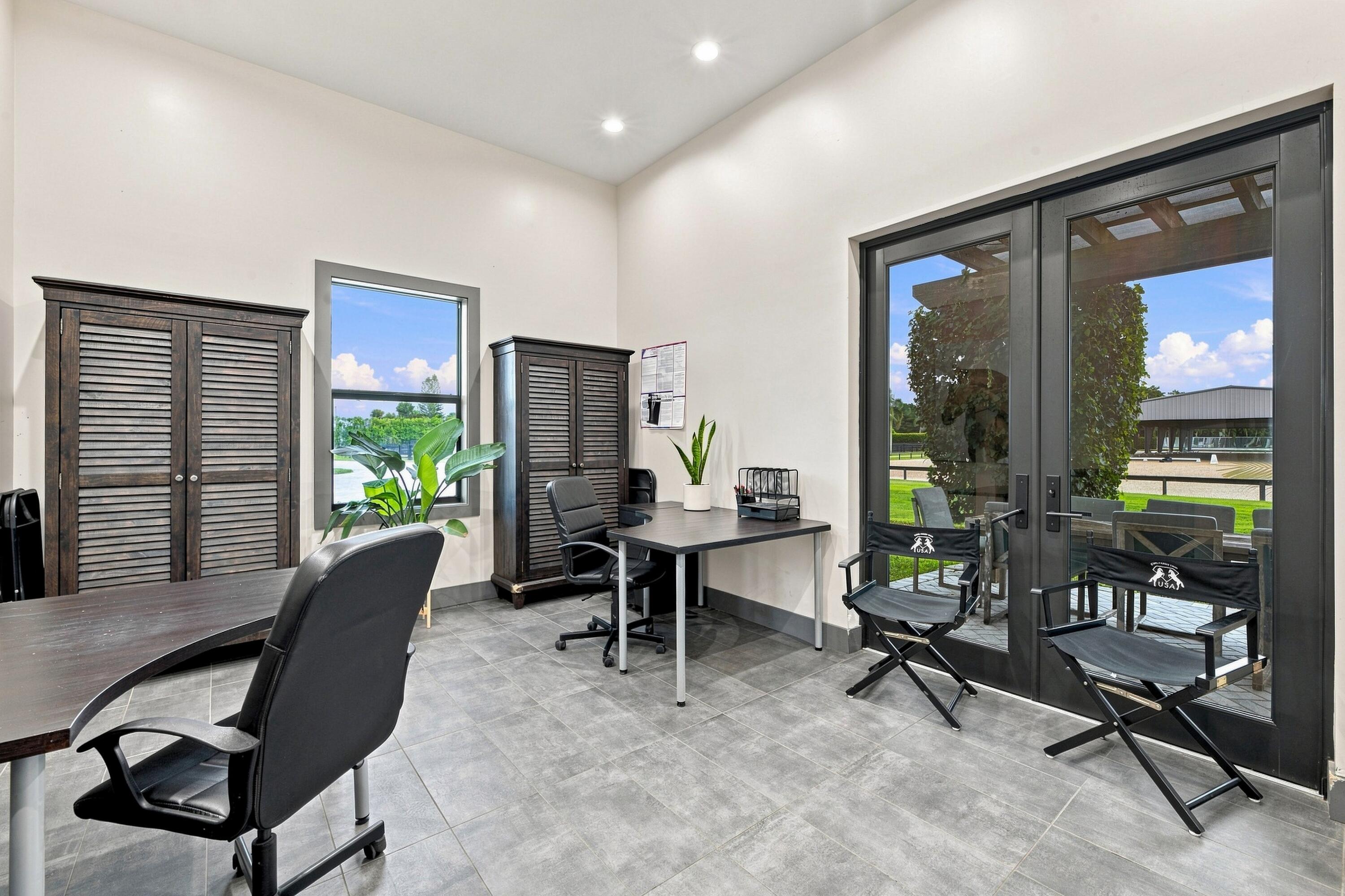  13155 Southfields Road - 物件實景
