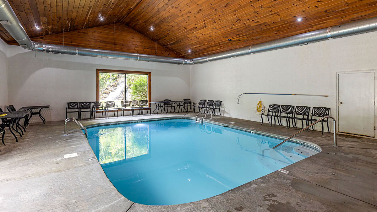 Sevierville, Tennessee, 37876, United States, 6 Bedrooms Bedrooms, ,7 BathroomsBathrooms,Residential,For Sale,1984488