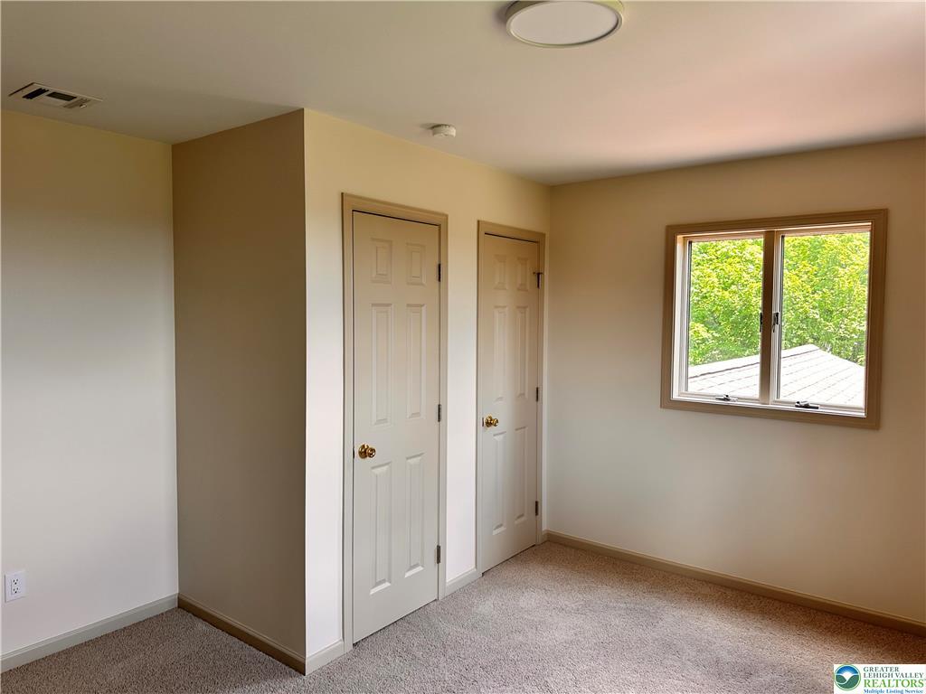 Washington Twp, Pennsylvania, 18080, United States, 3 Bedrooms Bedrooms, ,3 BathroomsBathrooms,Residential,For Sale,1984610