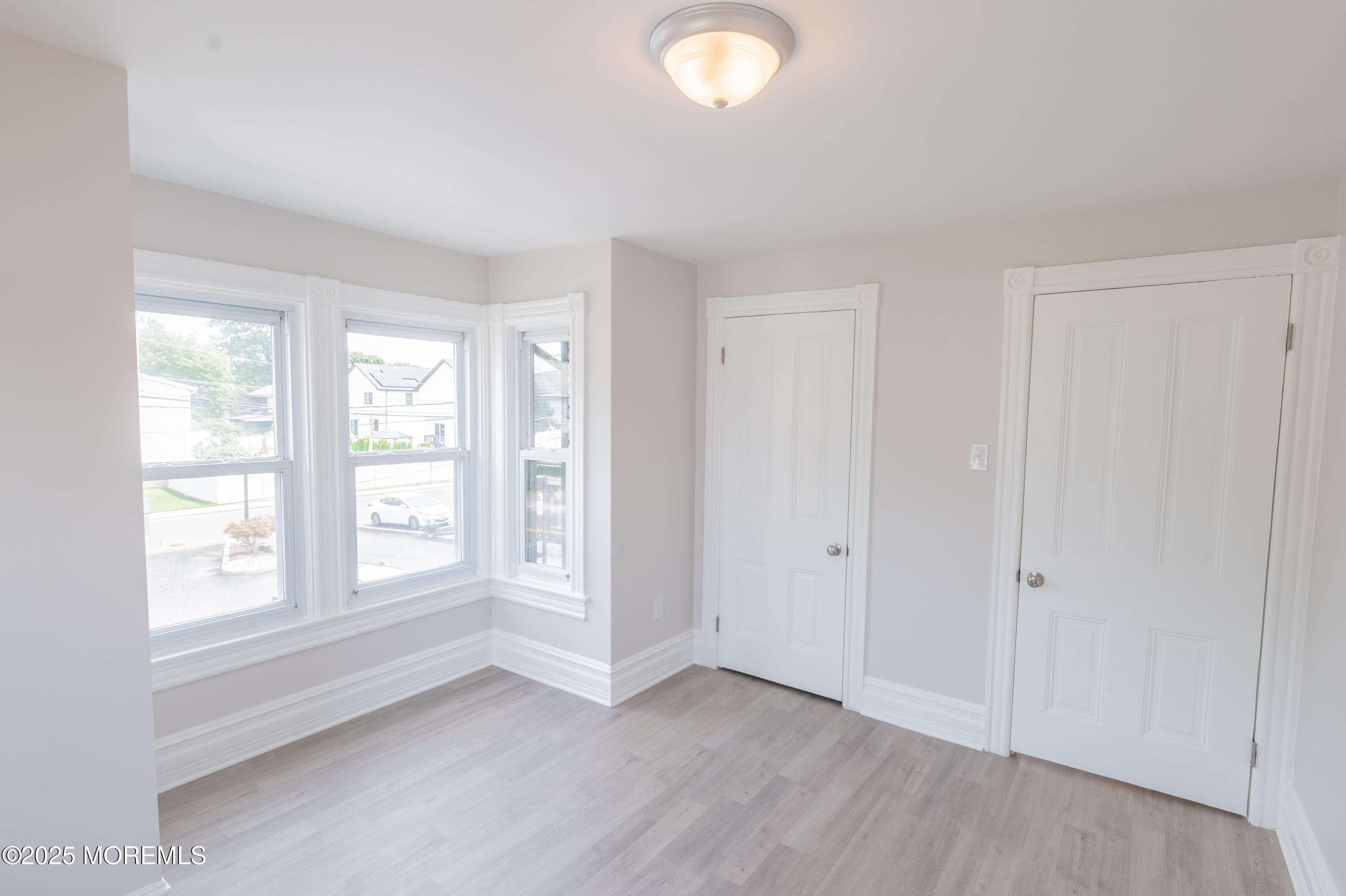 Englishtown, New Jersey, 07726, United States, 6 Bedrooms Bedrooms, ,4 BathroomsBathrooms,Residential,For Sale,1908199