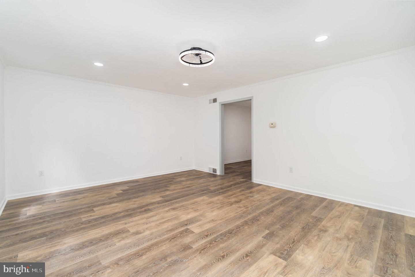 Mechanicsburg, Pennsylvania, 17050, United States, 4 Bedrooms Bedrooms, ,3 BathroomsBathrooms,Residential,For Sale,1948307