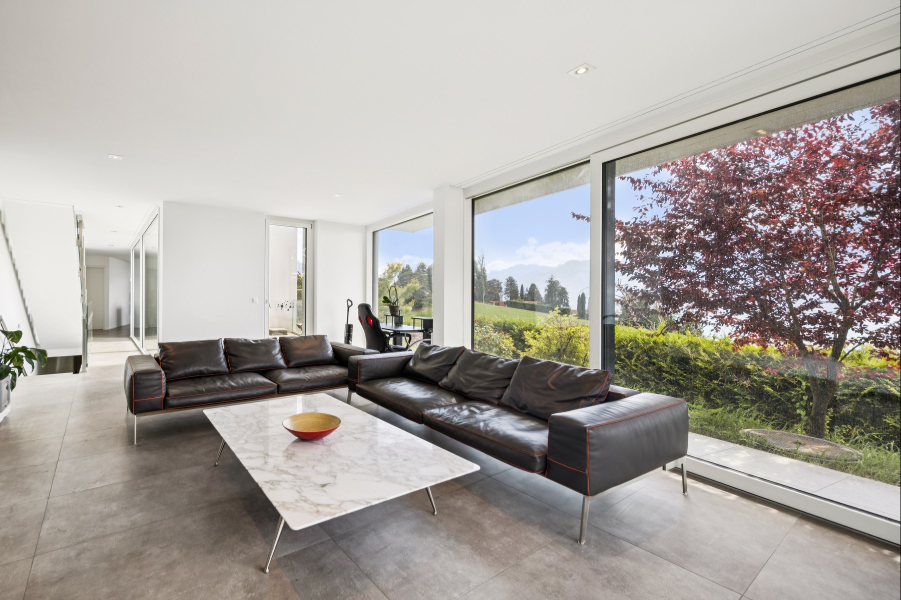  Panoramic view from this contemporary villa - 物件實景