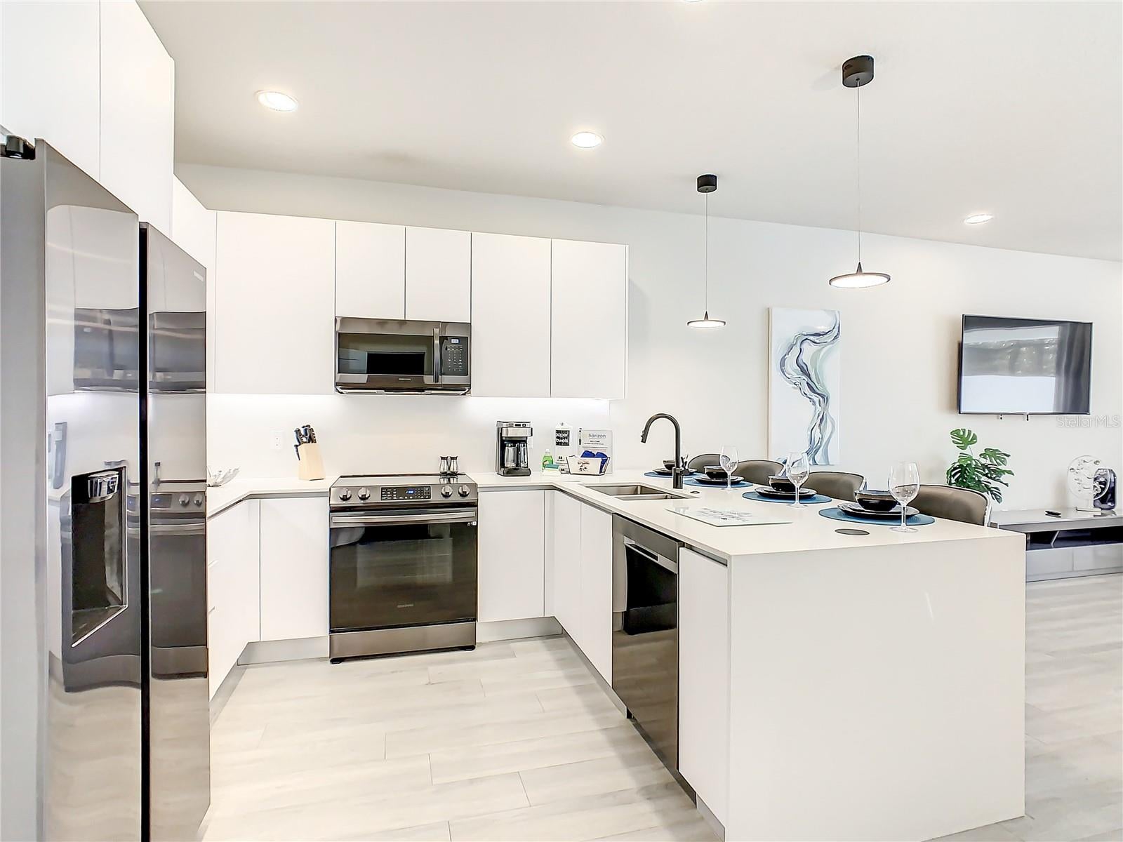 CLERMONT, Florida, 34714, United States, 3 Bedrooms Bedrooms, ,3 BathroomsBathrooms,Residential,For Sale,1981971