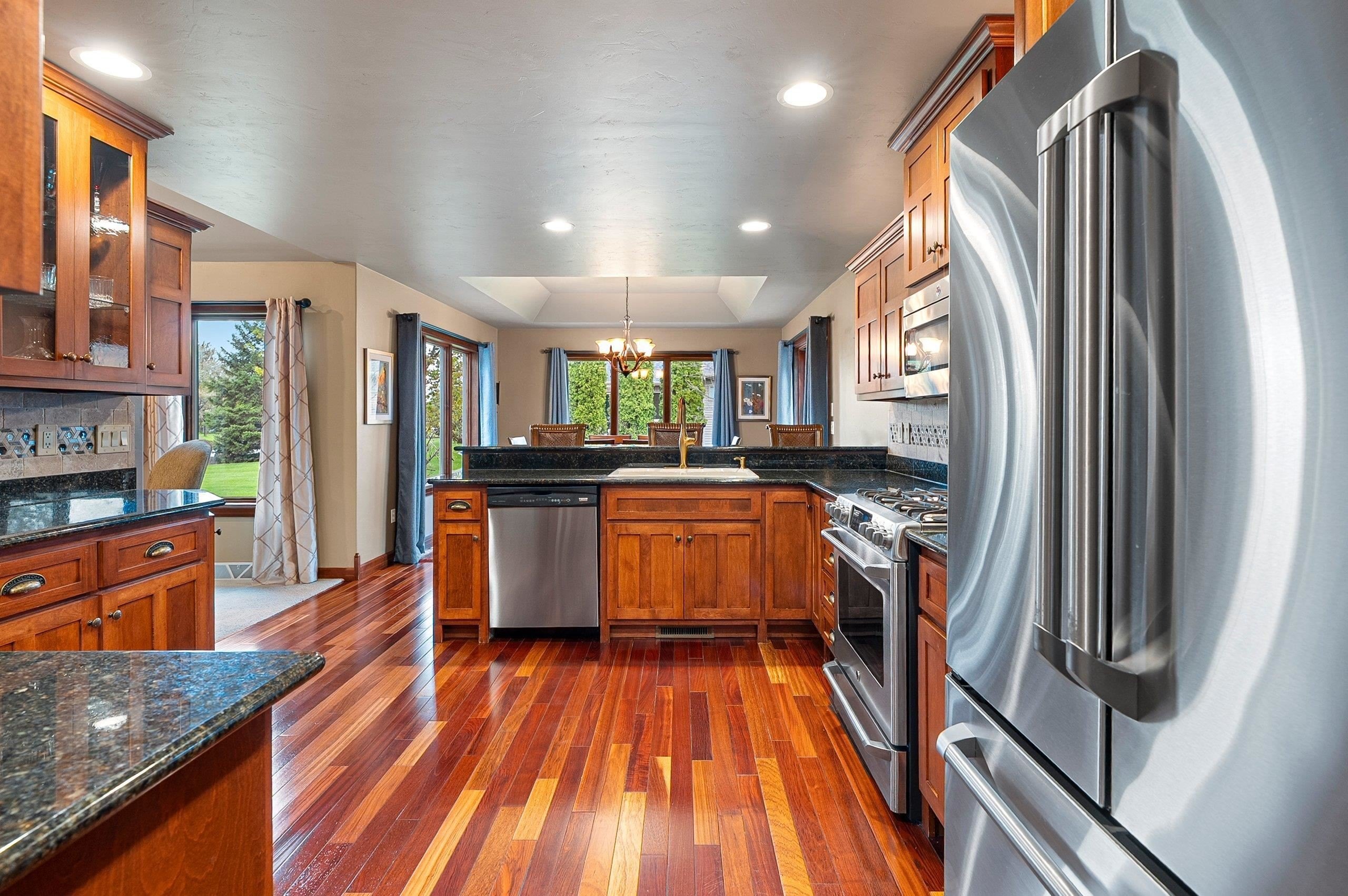 DE PERE, Wisconsin, 54115, United States, 3 Bedrooms Bedrooms, ,4 BathroomsBathrooms,Residential,For Sale,2048400