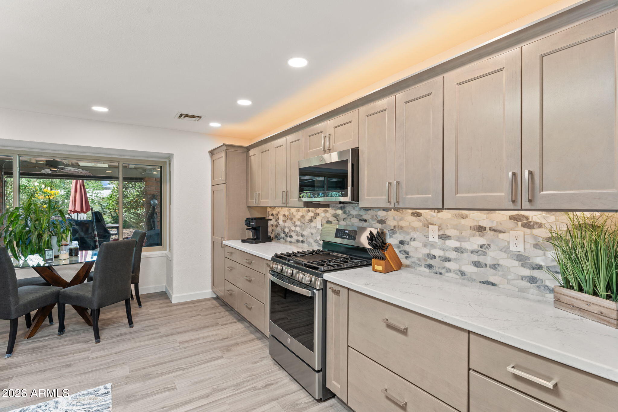 Scottsdale, Arizona, 85250, United States, 3 Bedrooms Bedrooms, ,Residential,For Sale,2048701