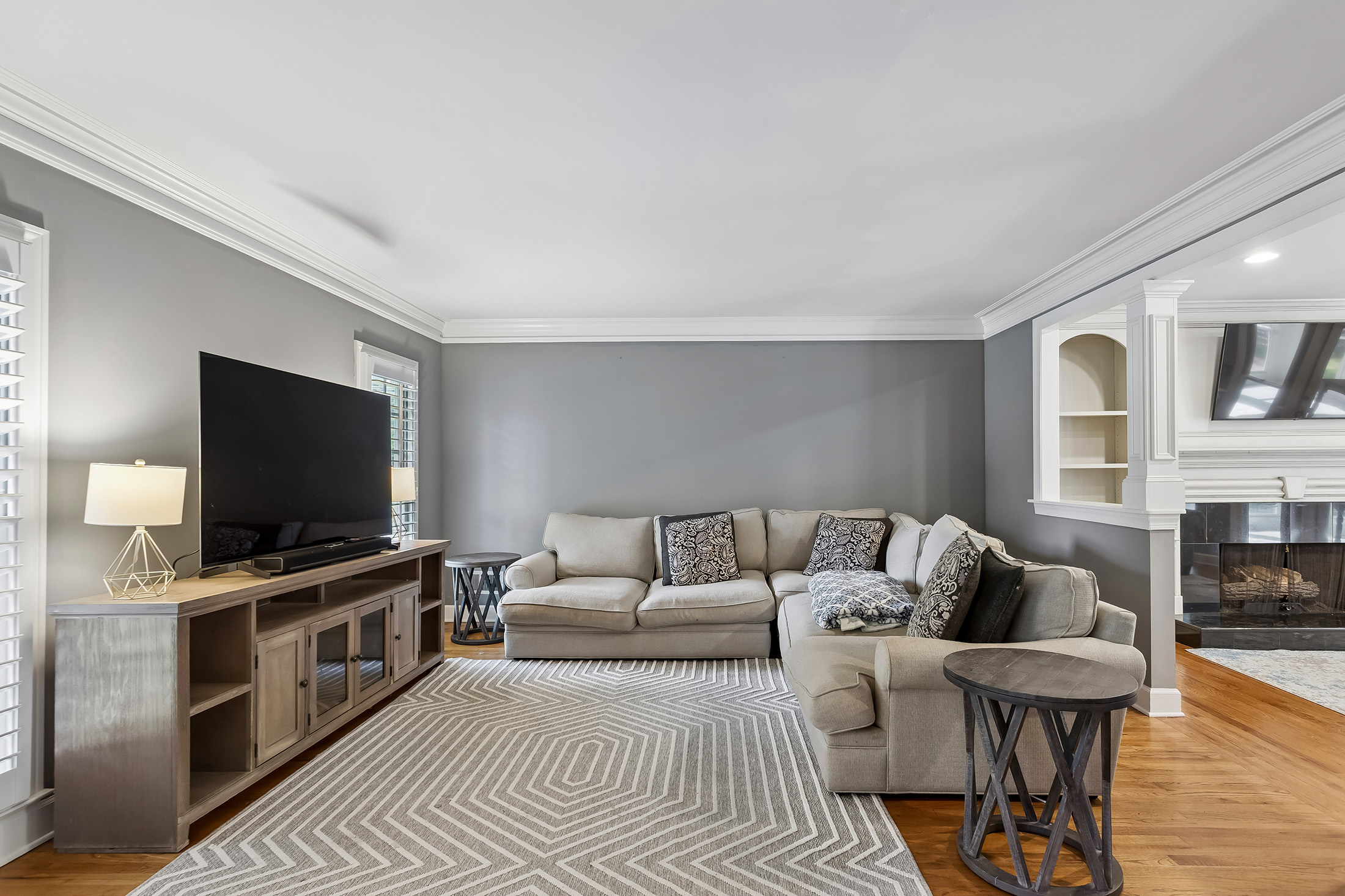  Beautifully Updated Four Bedroom Home in an Active Swim/Tennis Community - 物件實景