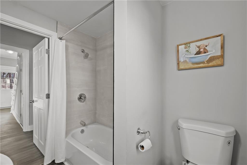 Providence, Rhode Island, 02906, United States, 3 Bedrooms Bedrooms, ,2 BathroomsBathrooms,Residential,For Sale,1850719