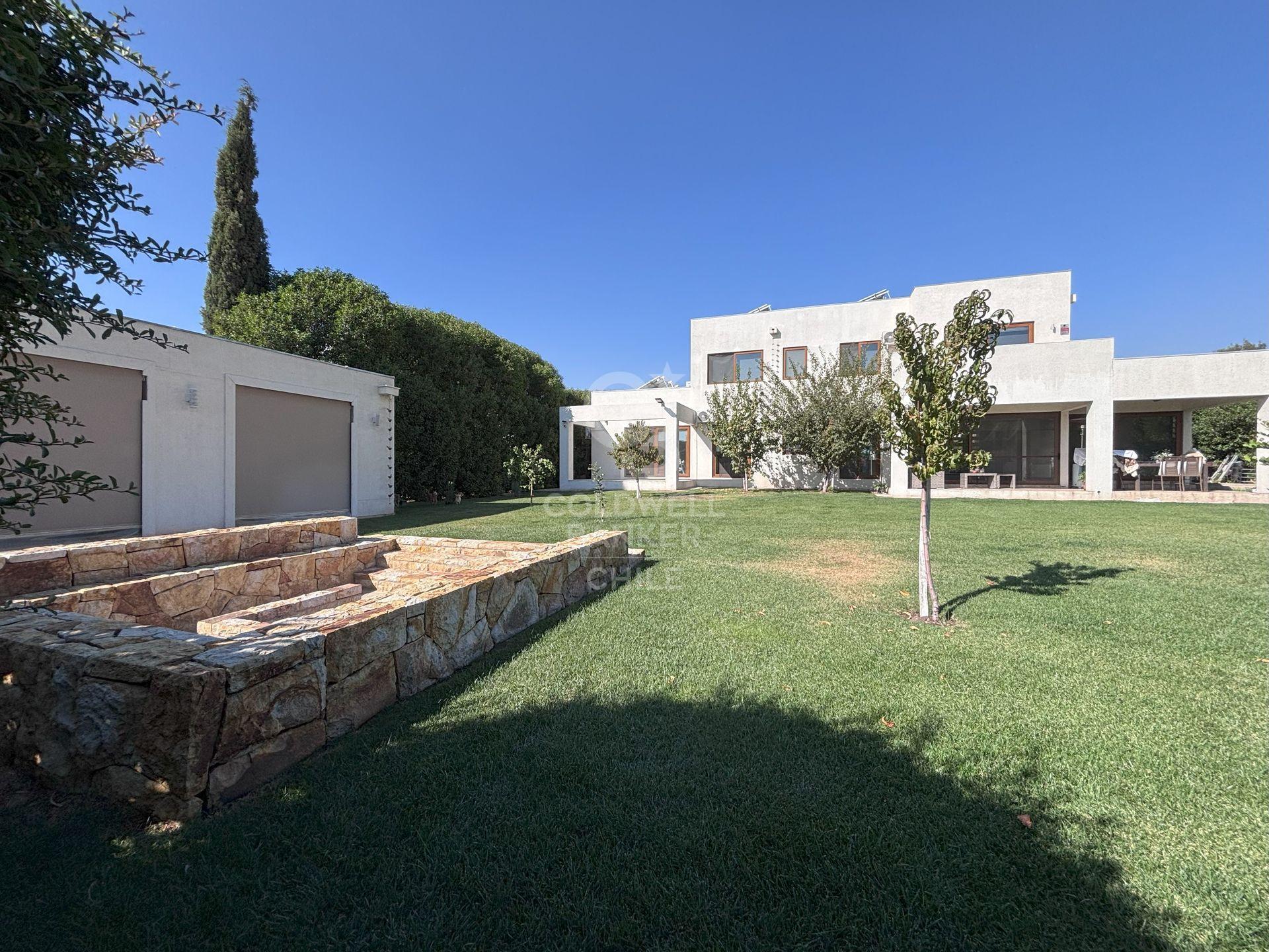 Colina, Chile, 4 Bedrooms Bedrooms, ,6 BathroomsBathrooms,Residential,For Sale,1776759