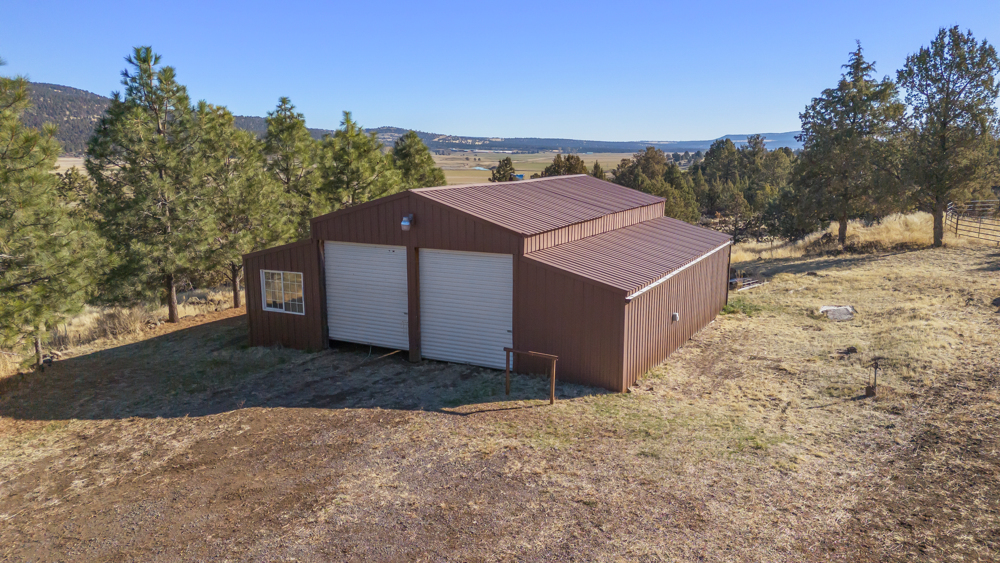 KLAMATH FALLS, Oregon, 97603, United States, 3 Bedrooms Bedrooms, ,2 BathroomsBathrooms,Residential,For Sale,1984310