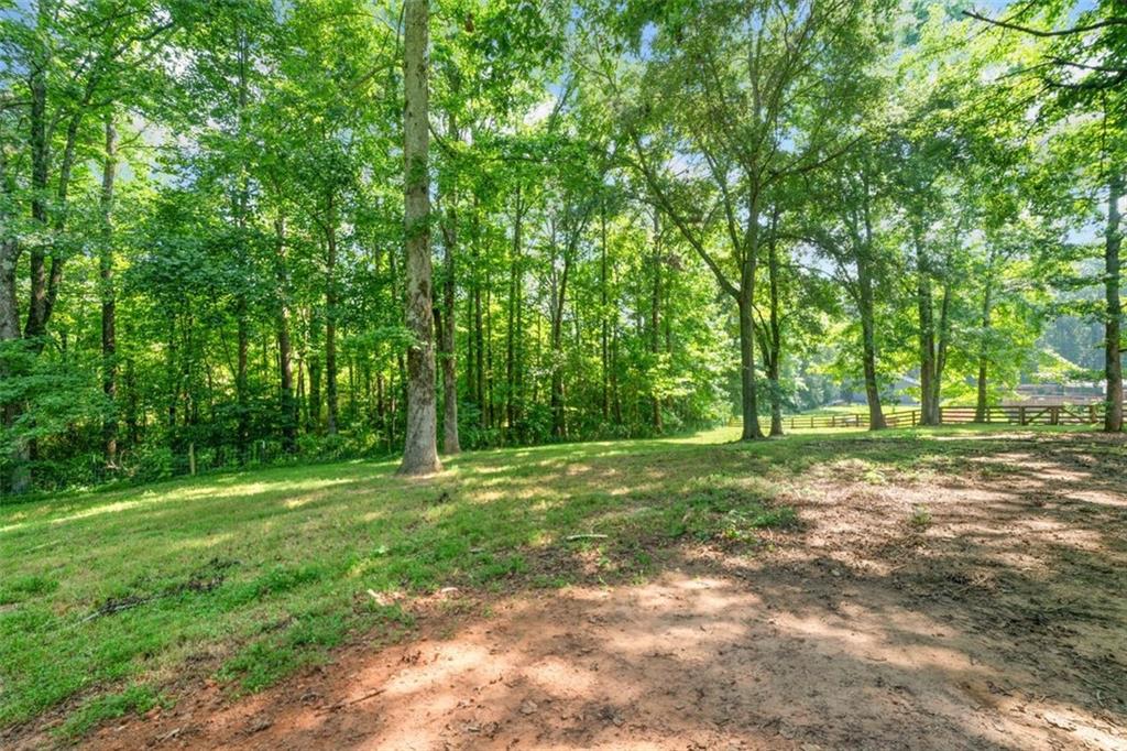 Cumming, Georgia, 30040, United States, 5 Bedrooms Bedrooms, ,2 BathroomsBathrooms,Residential,For Sale,1891506