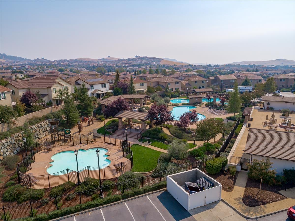 El Dorado Hills, California, 95762, United States, 3 Bedrooms Bedrooms, ,3 BathroomsBathrooms,Residential,For Sale,1932064