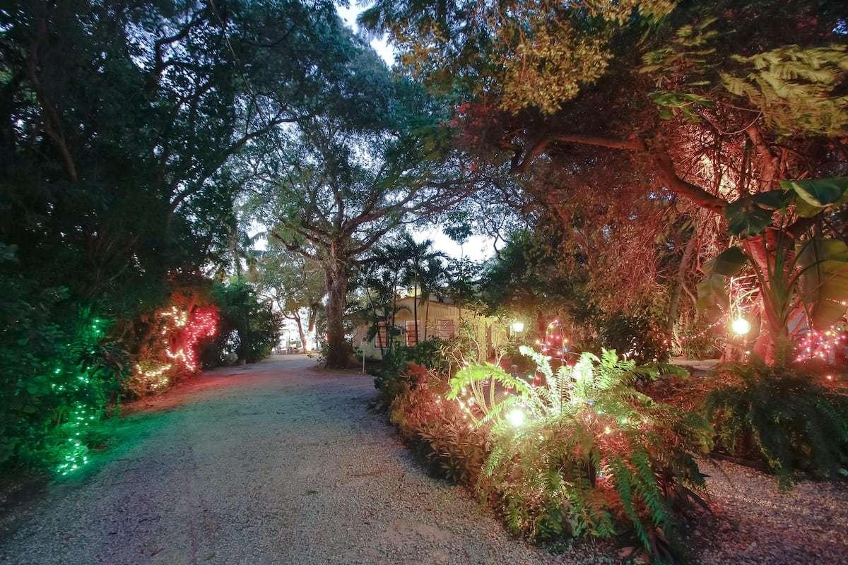 KEY LARGO, Florida, 33037, United States, 10 Bedrooms Bedrooms, ,9 BathroomsBathrooms,Residential,For Sale,1993450