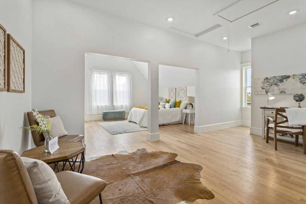 15 Woodbine St, 15, Somerville, Massachusetts, 02143, United States, 3 Bedrooms Bedrooms, ,3 BathroomsBathrooms,Residential,For Sale,15 Woodbine St , 15,1009384