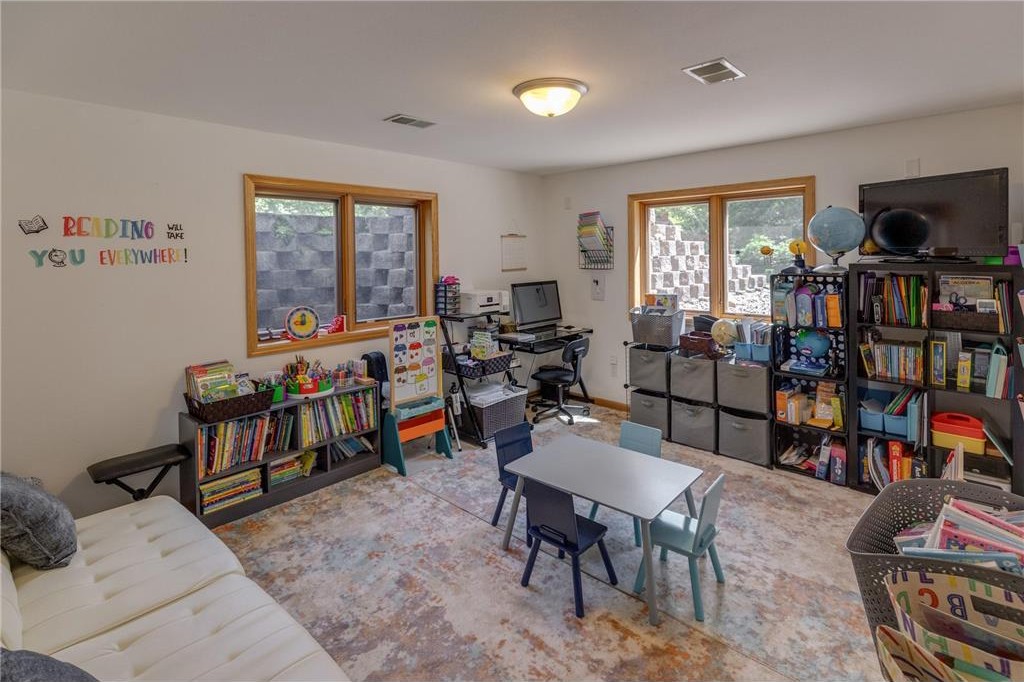 Motley, Minnesota, 56466, United States, 5 Bedrooms Bedrooms, ,3 BathroomsBathrooms,Residential,For Sale,1975318